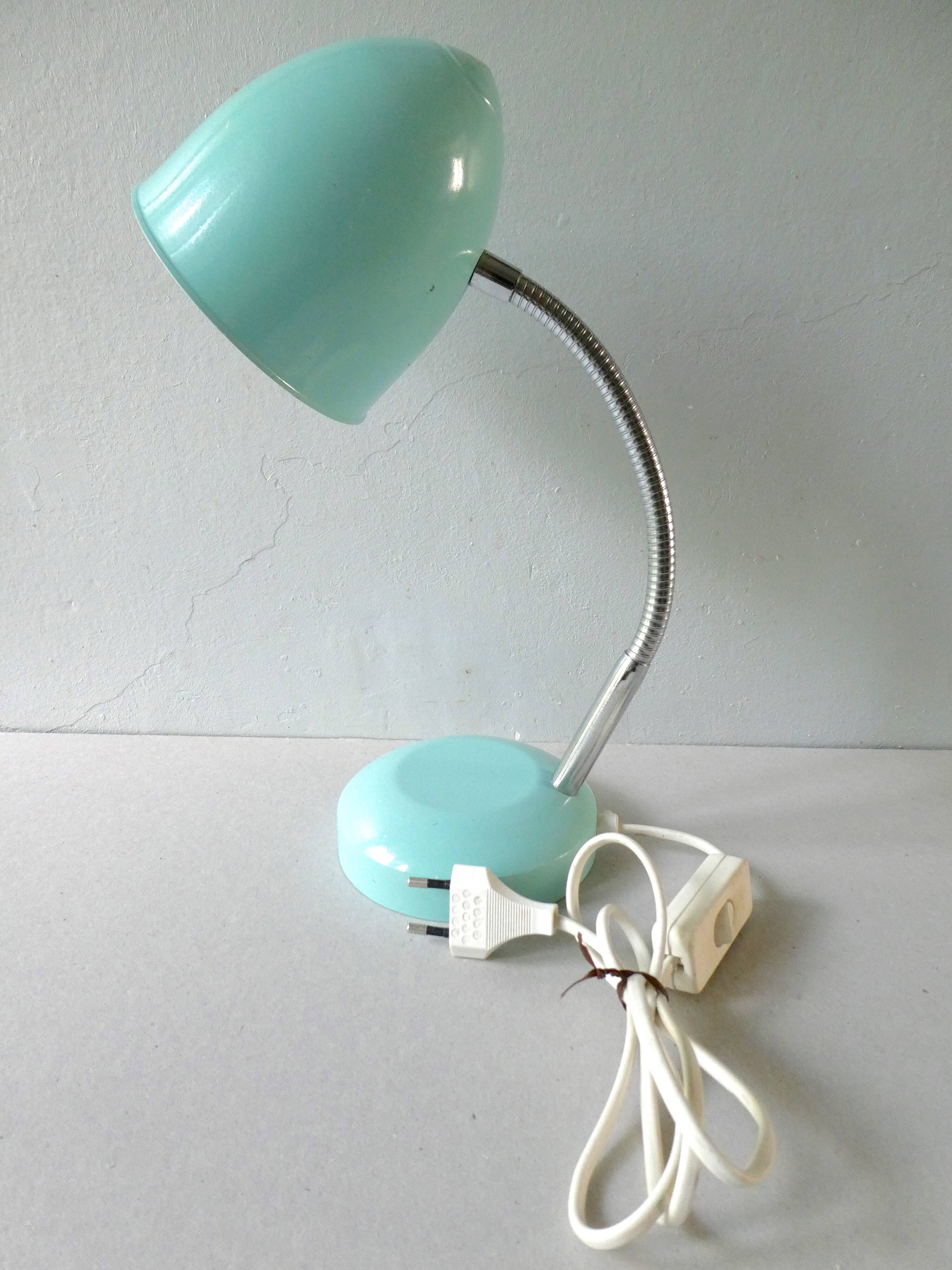 Articulated desk lamp, in turquoise blue metal, 1970s.
