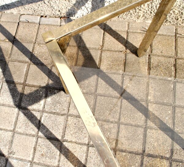 Table-basse en laiton doré et verre fumé vintage design 1960-1970