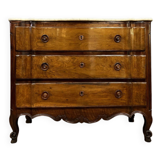 Louis XV period carrying crossbow chest of drawers in mahogany circa 1750