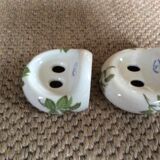 Set of hooks and soap holder