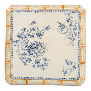 Dessous de plat en faïence de Creil et Montereau, décor japonisant