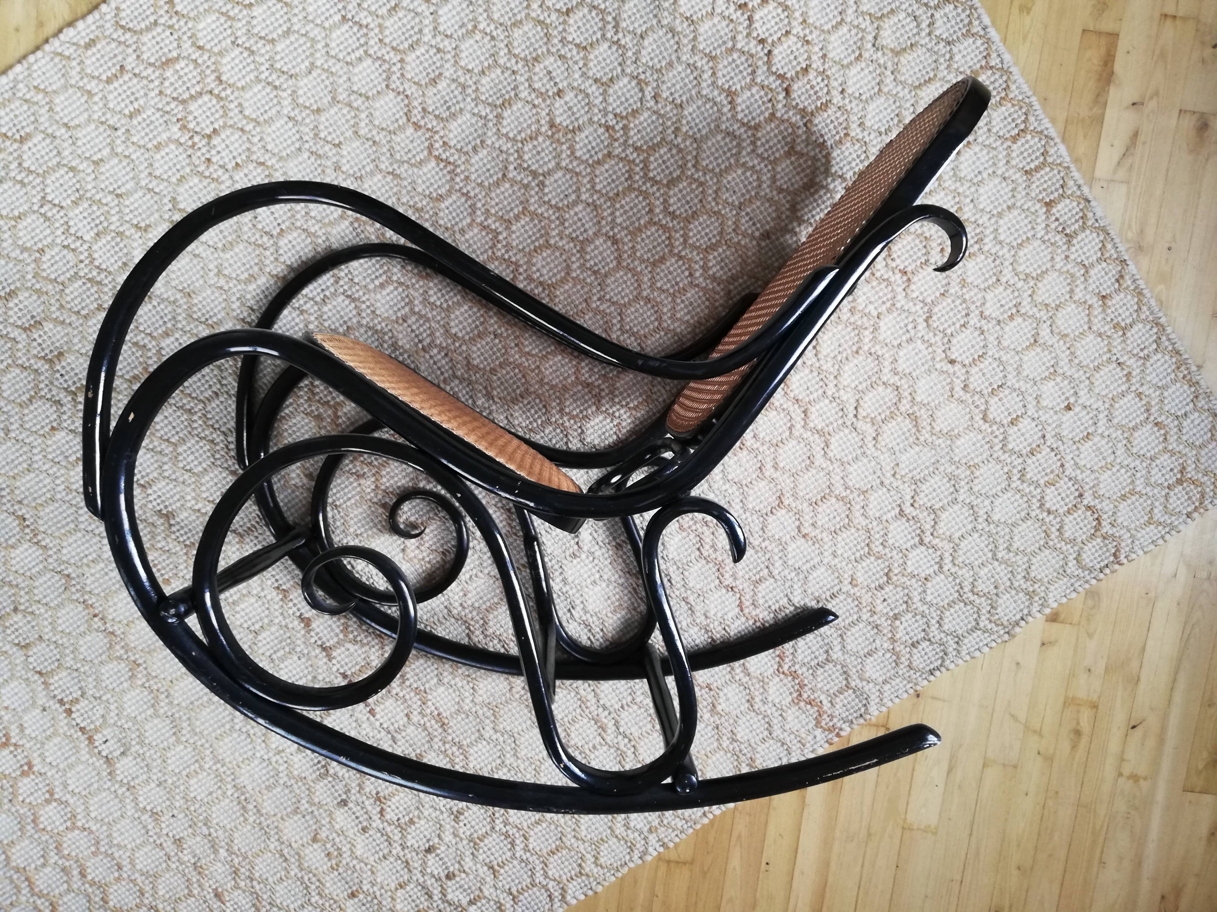 Rocking chair thonet noir