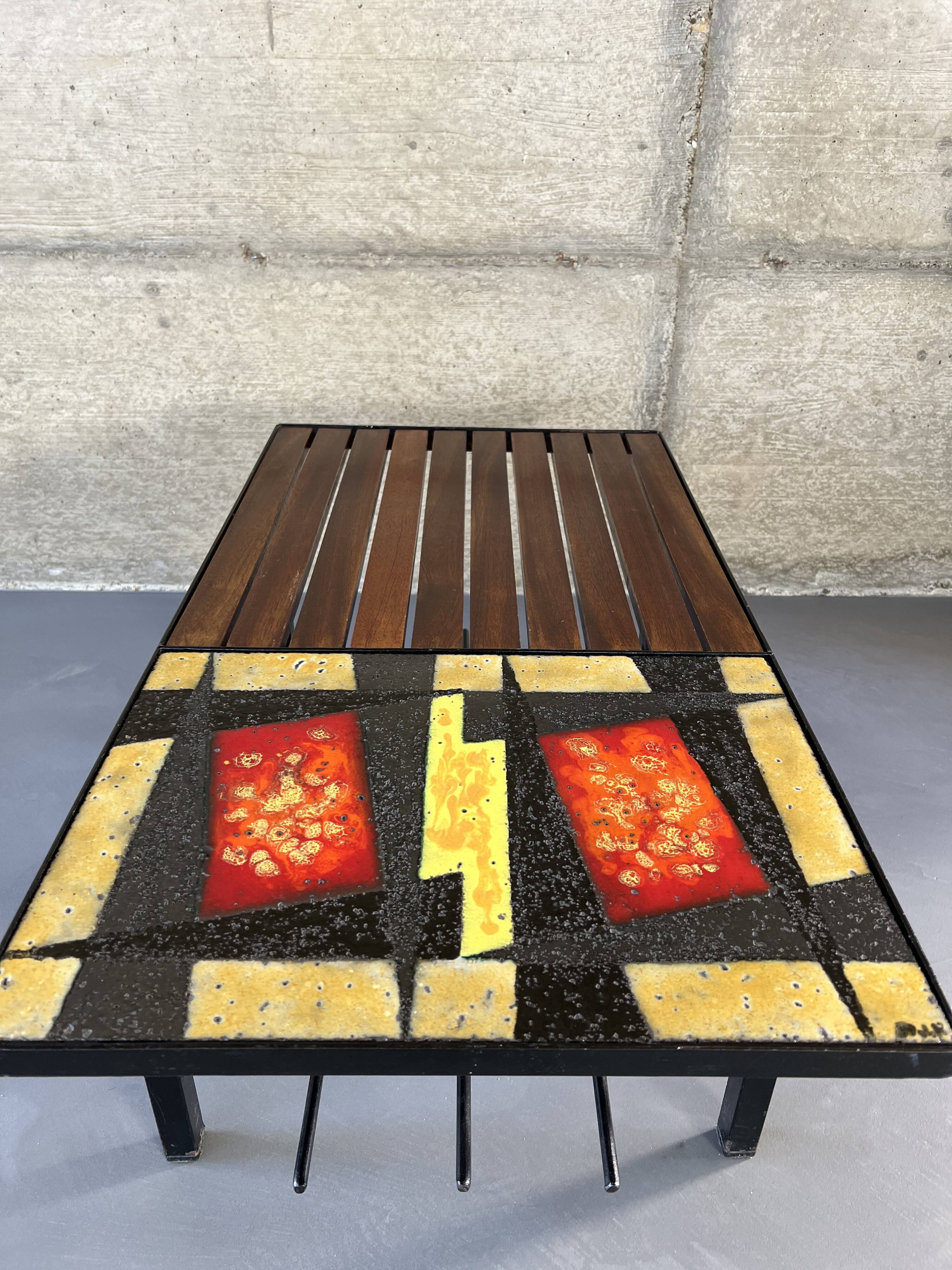 Table basse mid-century, teck, acier et pierre de lave