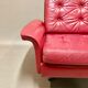 Fauteuil cuir rouge design 1950