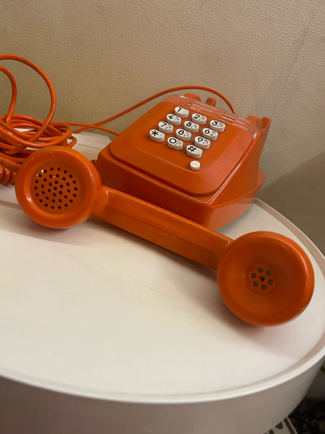 Téléphone Socotel s63 vintage orange