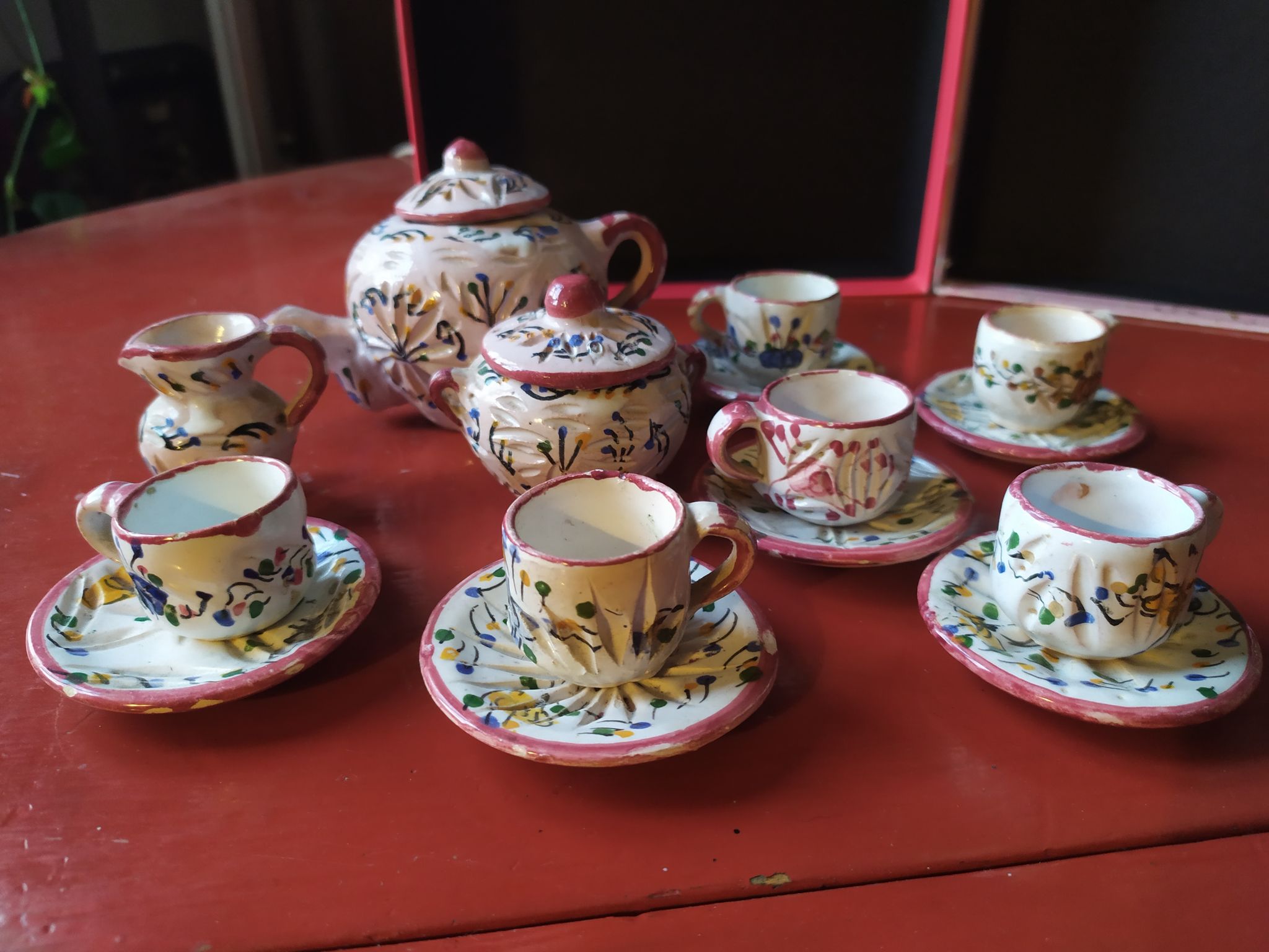Earthenware dinner set