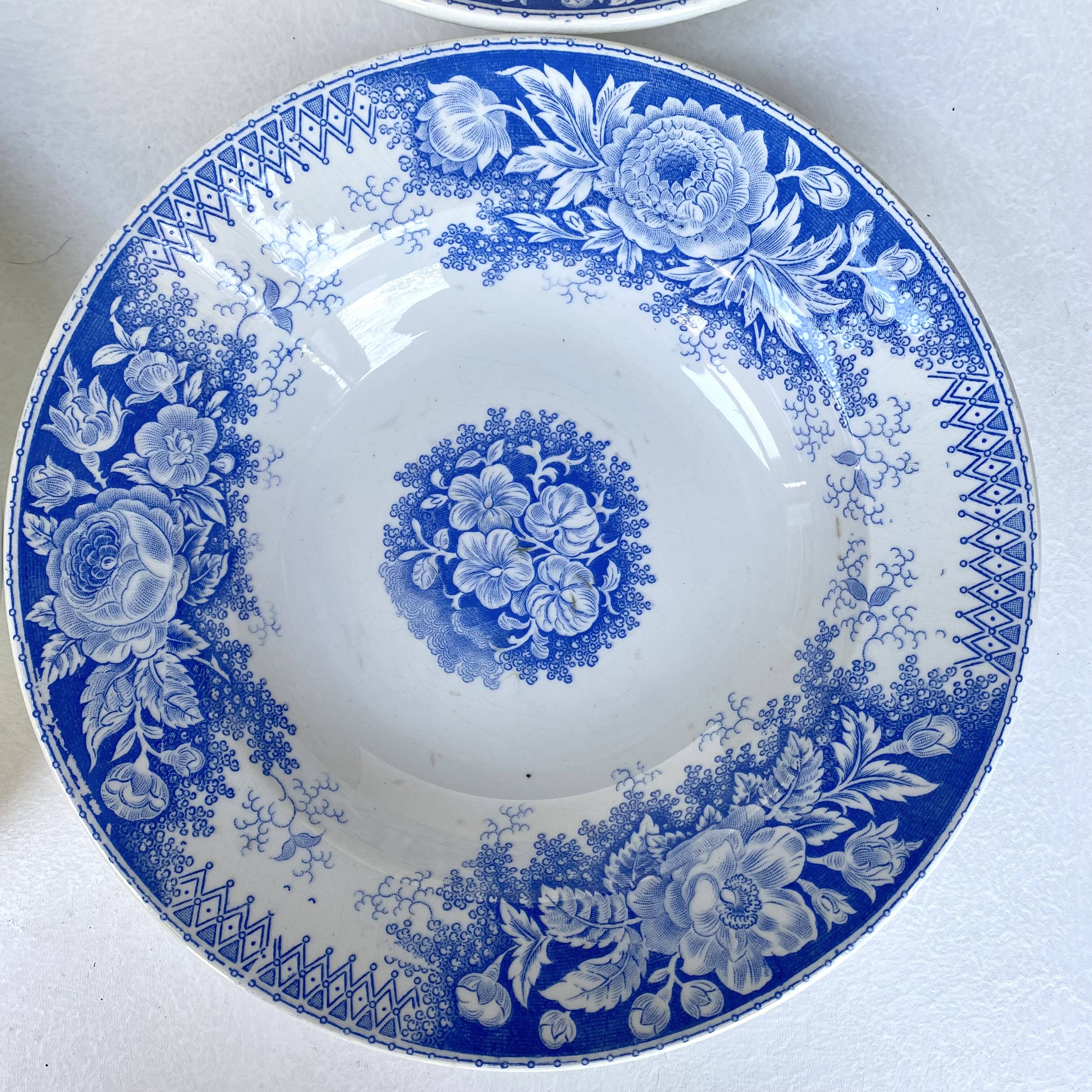 Set of 4 Sarreguemines Jardinière deep plates
