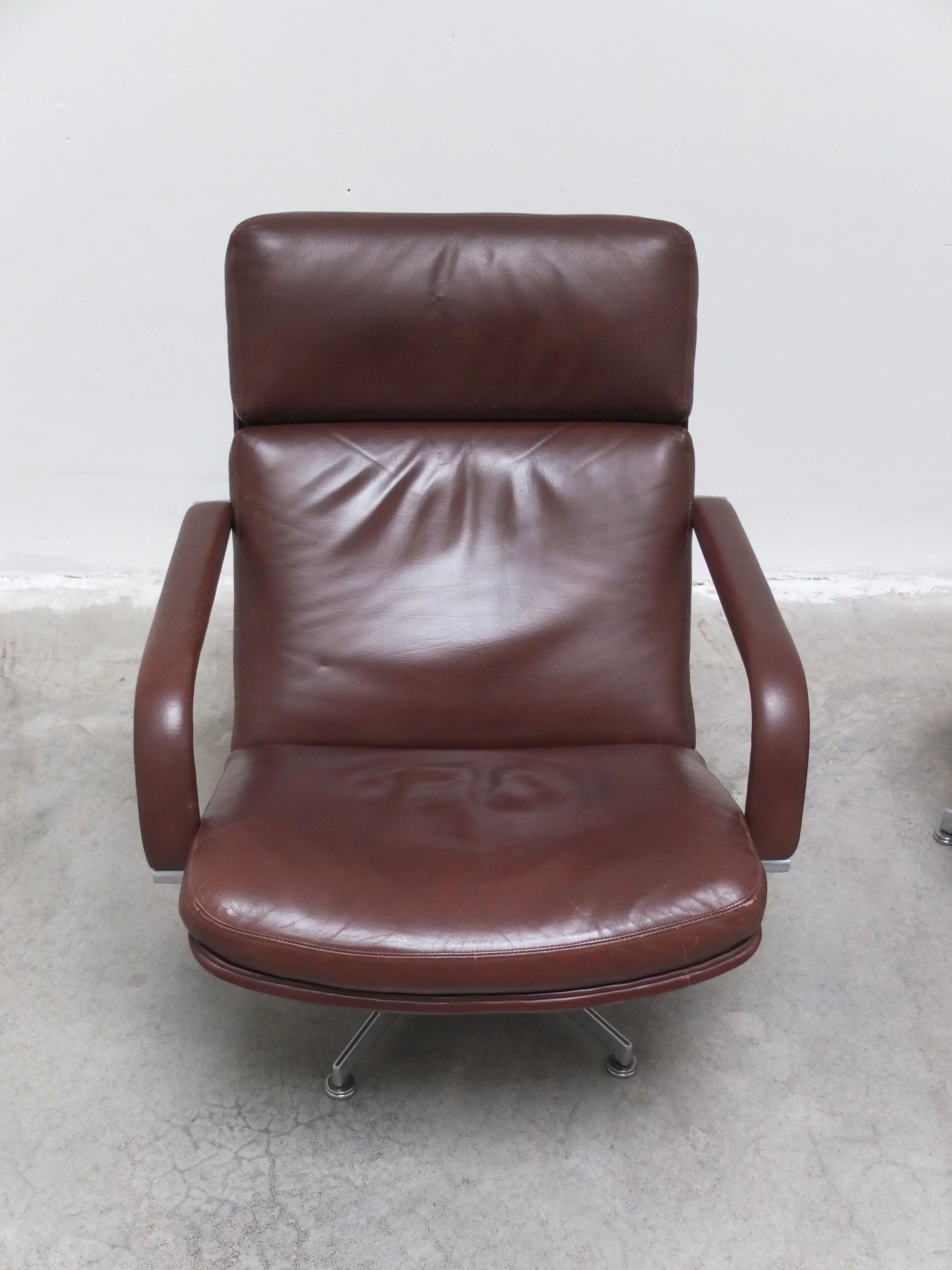 Early 'F141' lounge chair with ottoman by Geoffrey Harcourt for Artifort, 1972