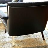 Fauteuil Daiki (Minotti) et repose pied