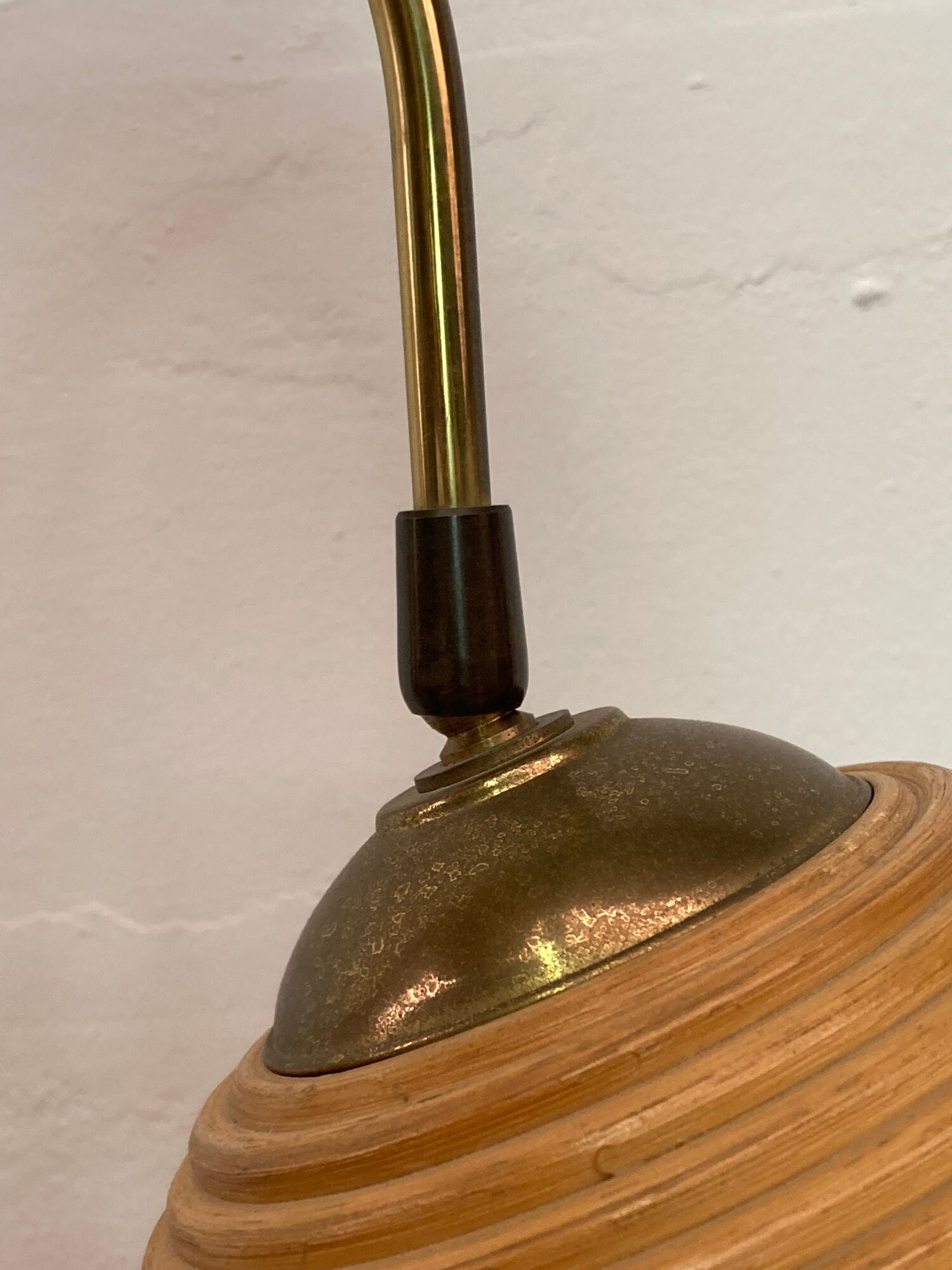 Bamboo rattan and brass pencil or split reed floor lamp, Italy 1980s