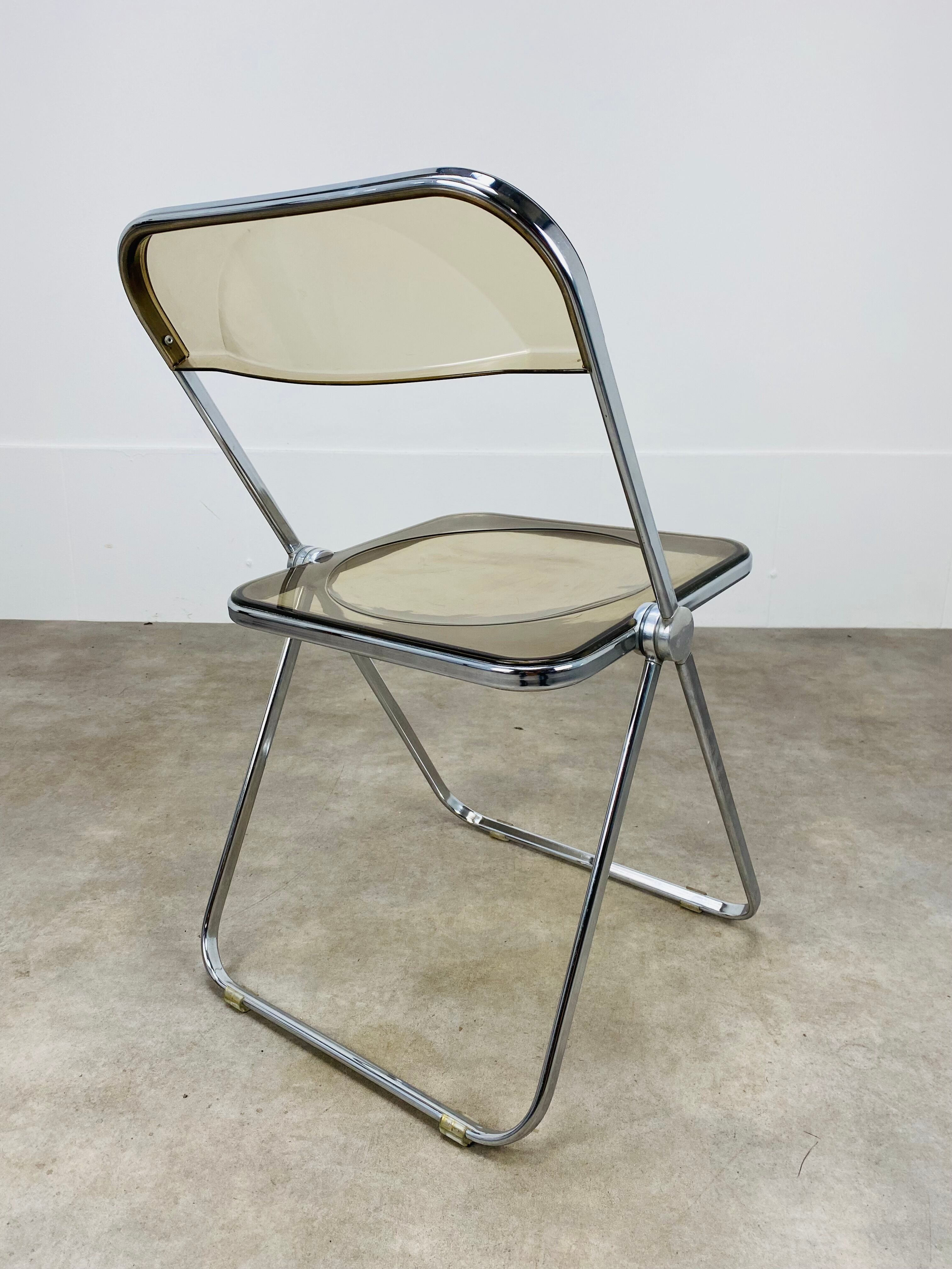 Plia chair by Giancarlo Piretti for Anonima Castelli
