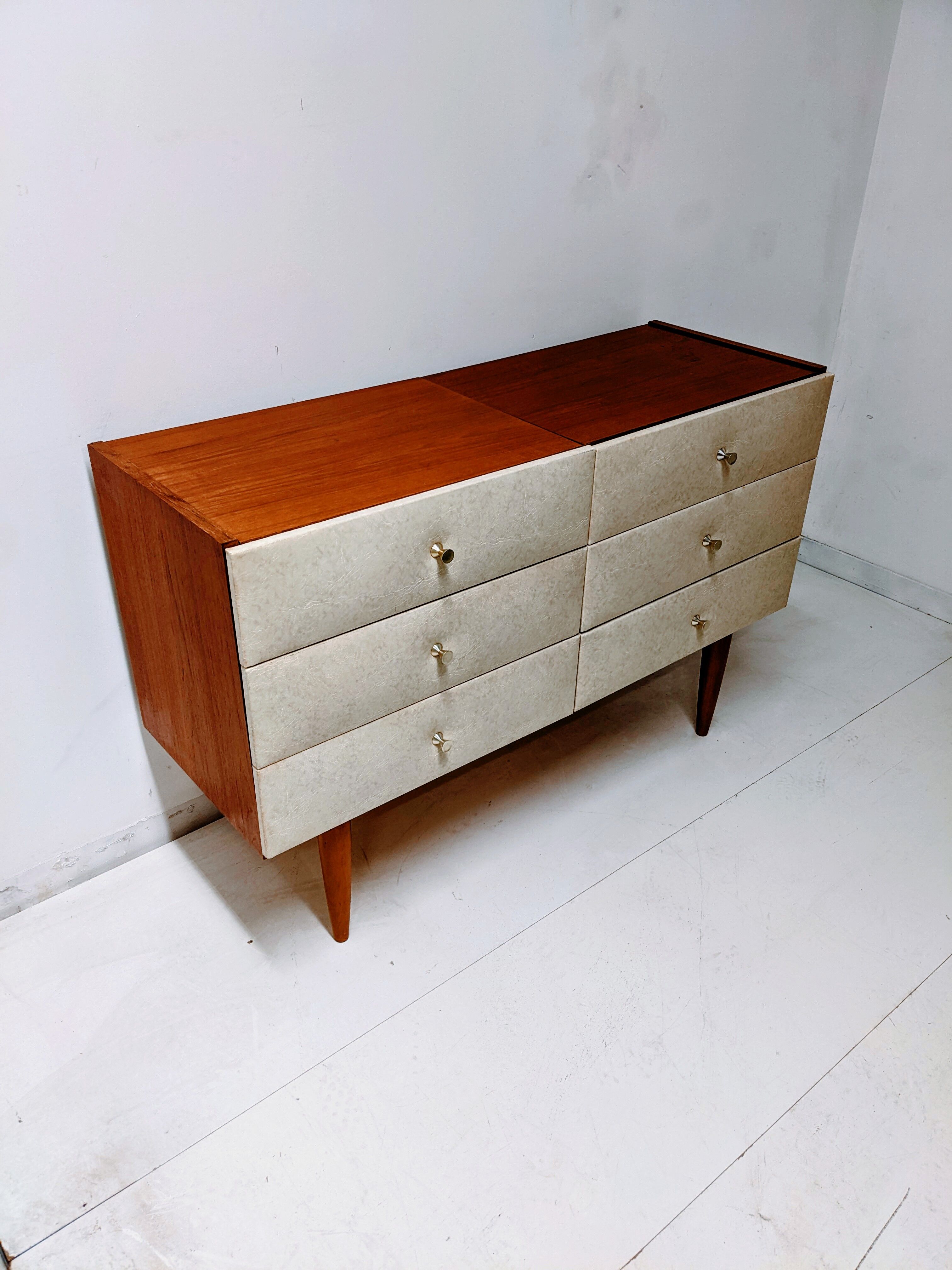 Vintage wooden chest of drawers