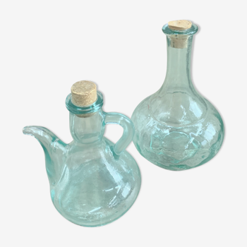 Ensemble carafe et huilier en verre bullé