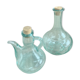 Ensemble carafe et huilier en verre bullé