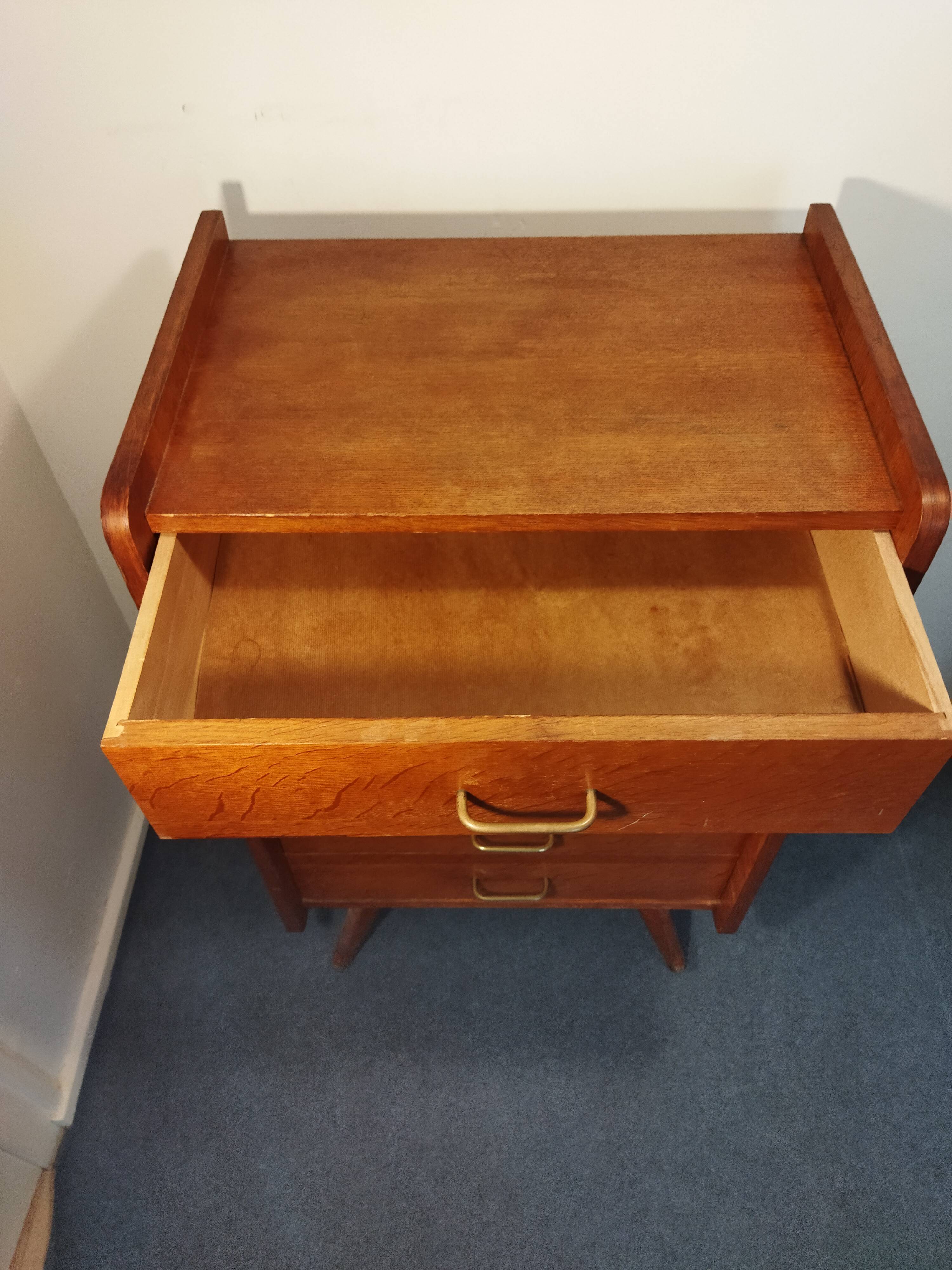 Commode vintage