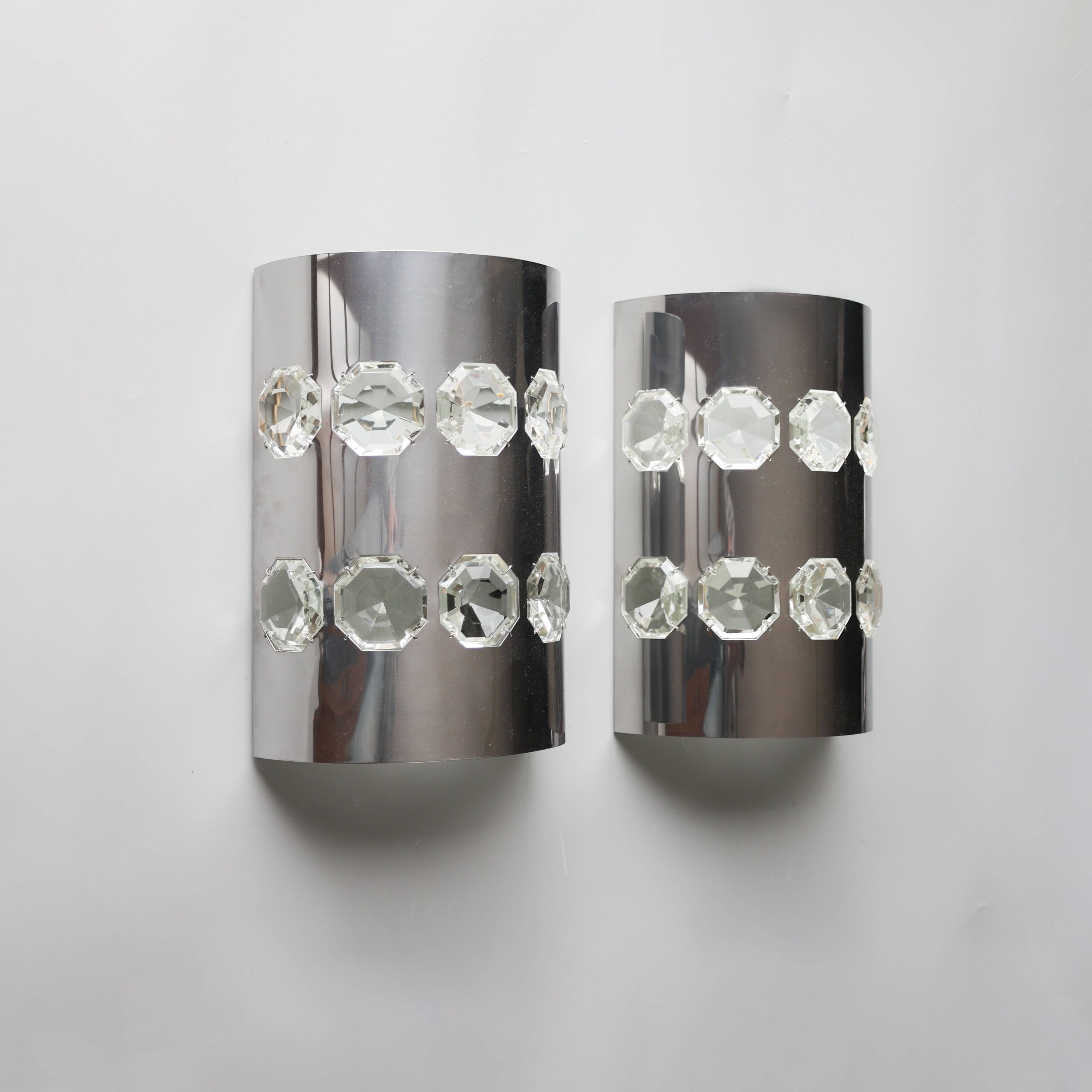 Set of 2 chromed / glass sconces by Oscar Torlasco, 1970s, Italy.