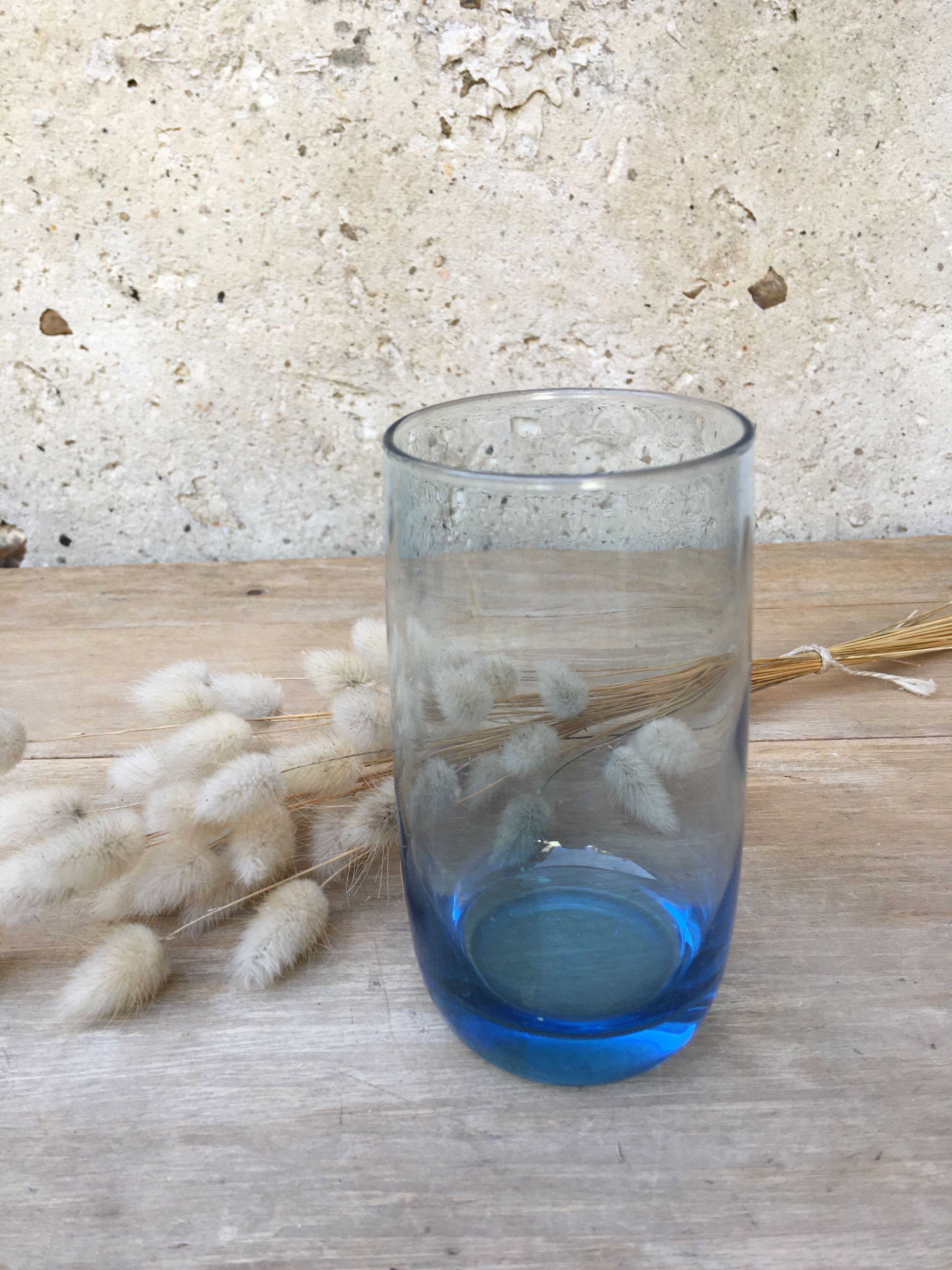 8 verres vintage bleus