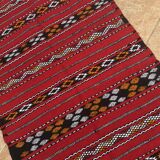 Tapis berbère marocain tissé à la main 100% laine biologique provenant