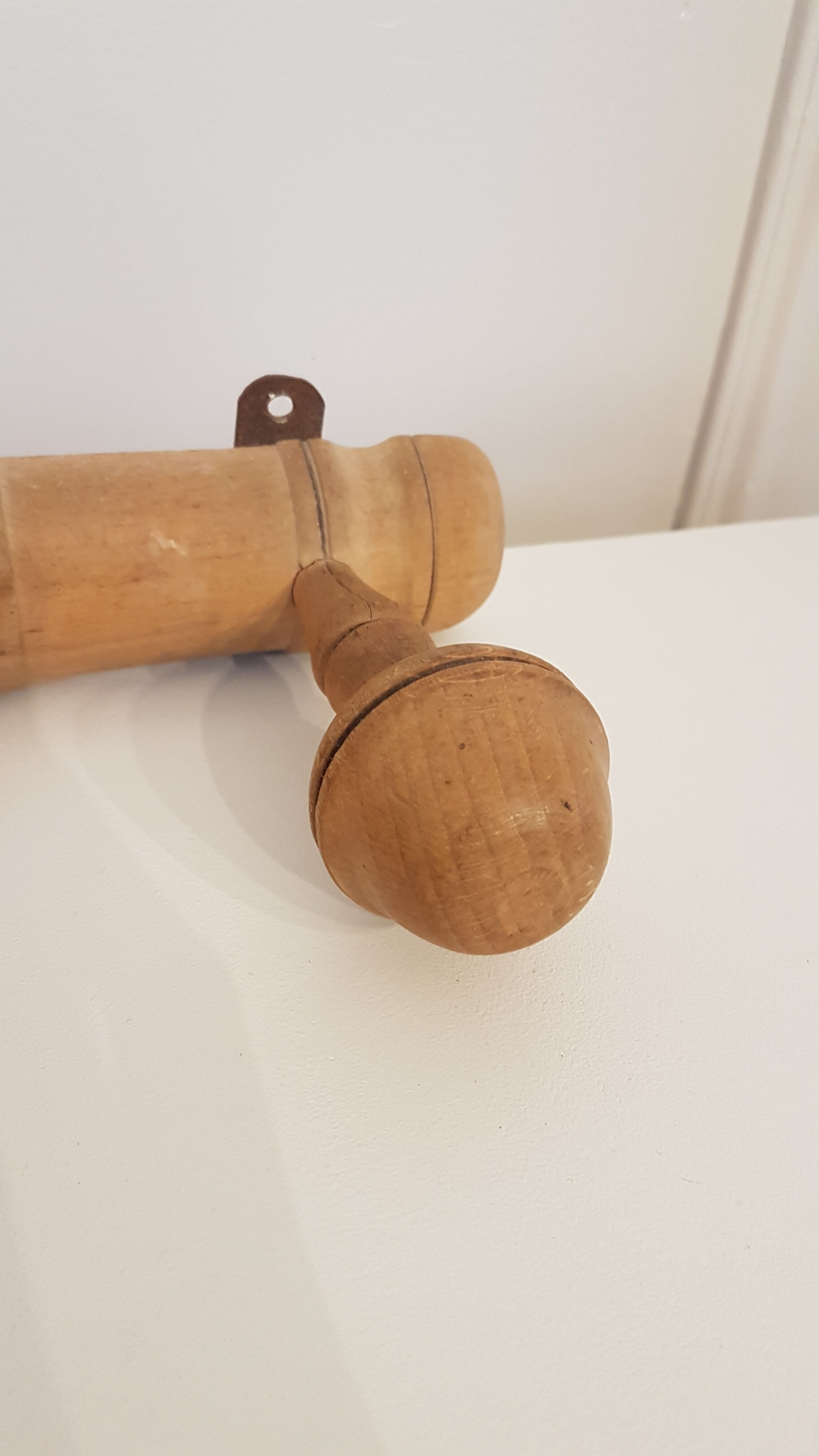 Wall coat rack 3 pateres