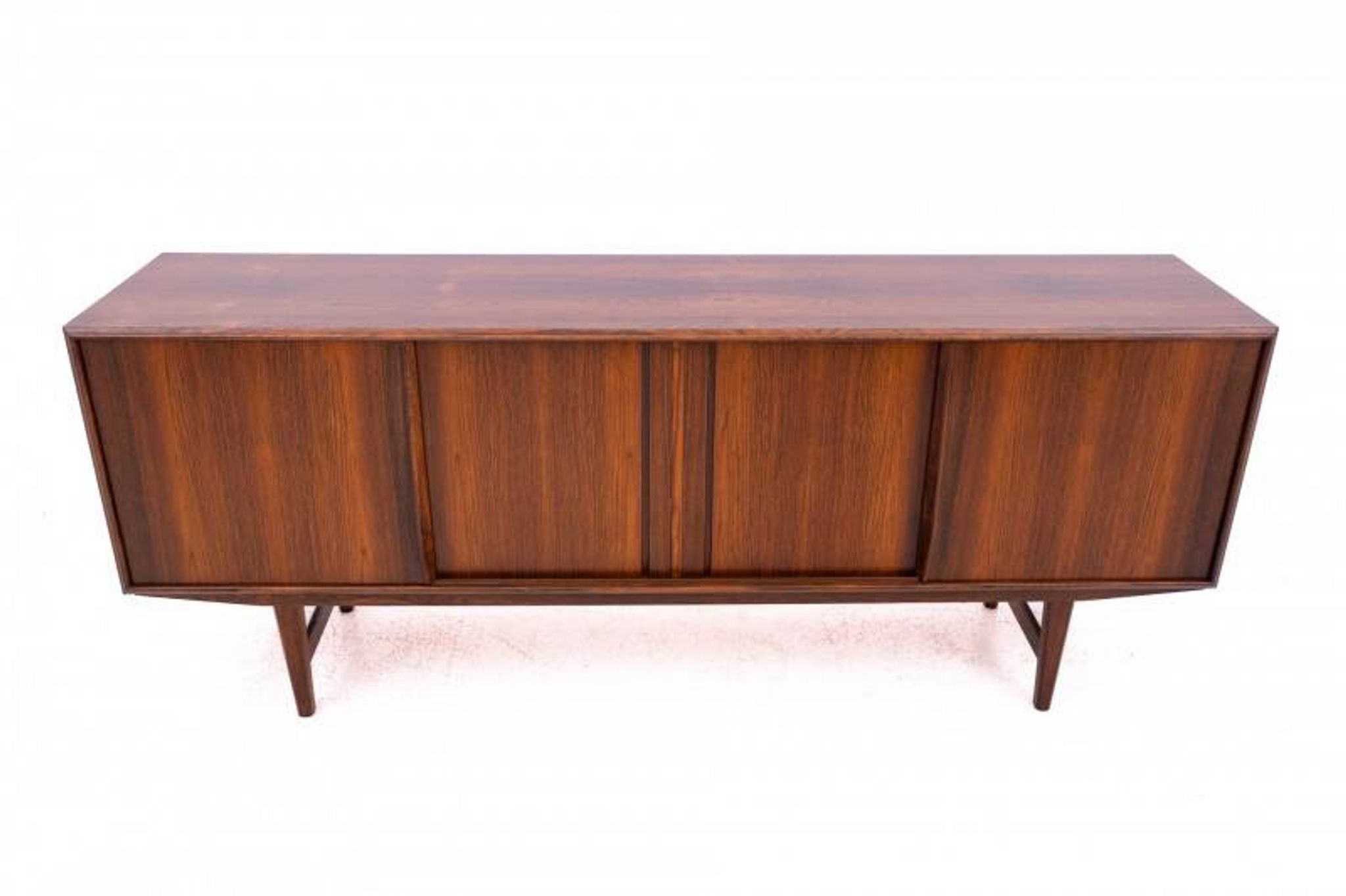 Buffet commode des années 1960, Danemark. Après rénovation.