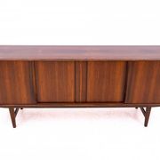 Buffet commode des années 1960, Danemark. Après rénovation.