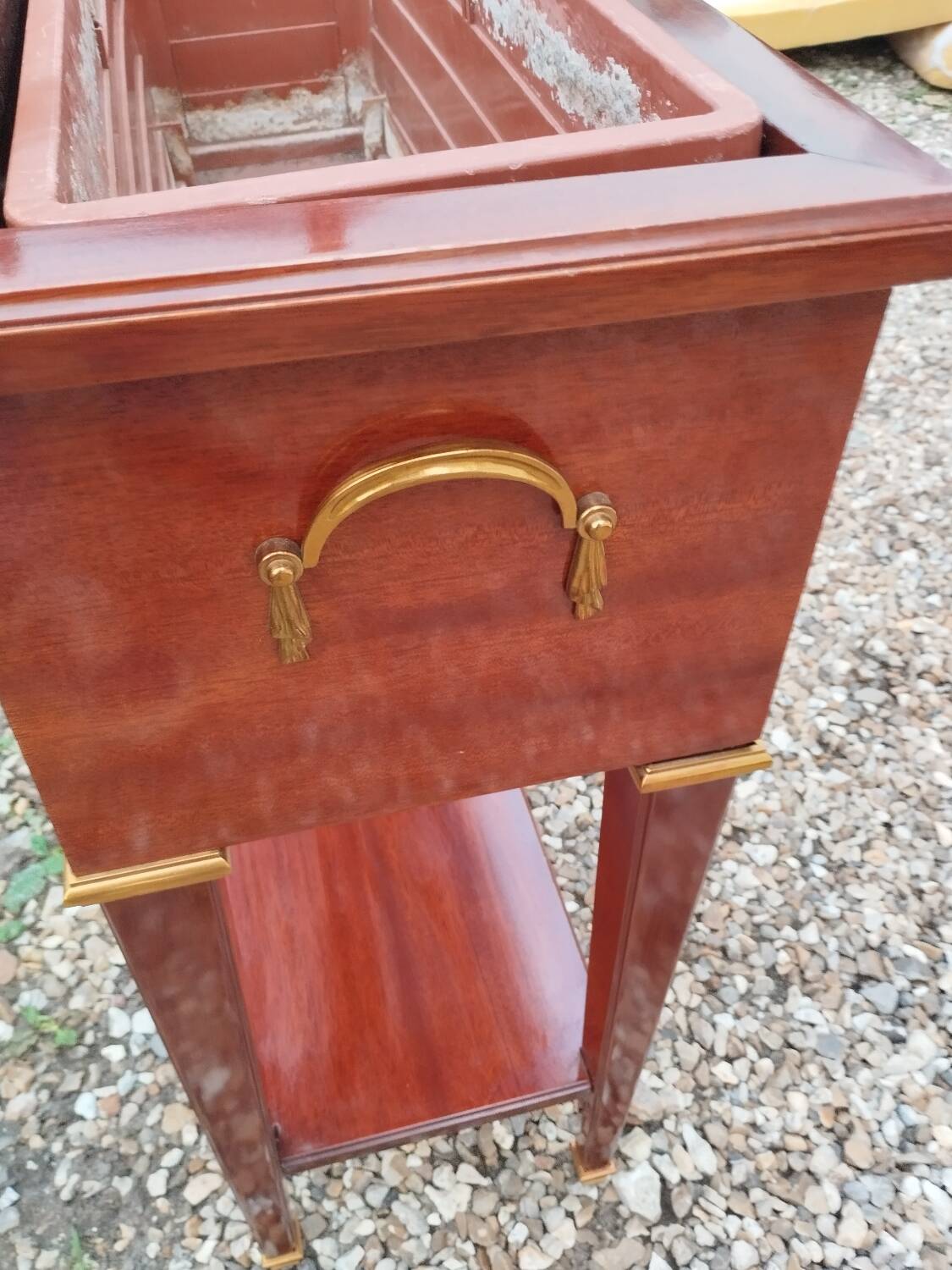 Meuble ancien jardinière en acajou style Louis XVI