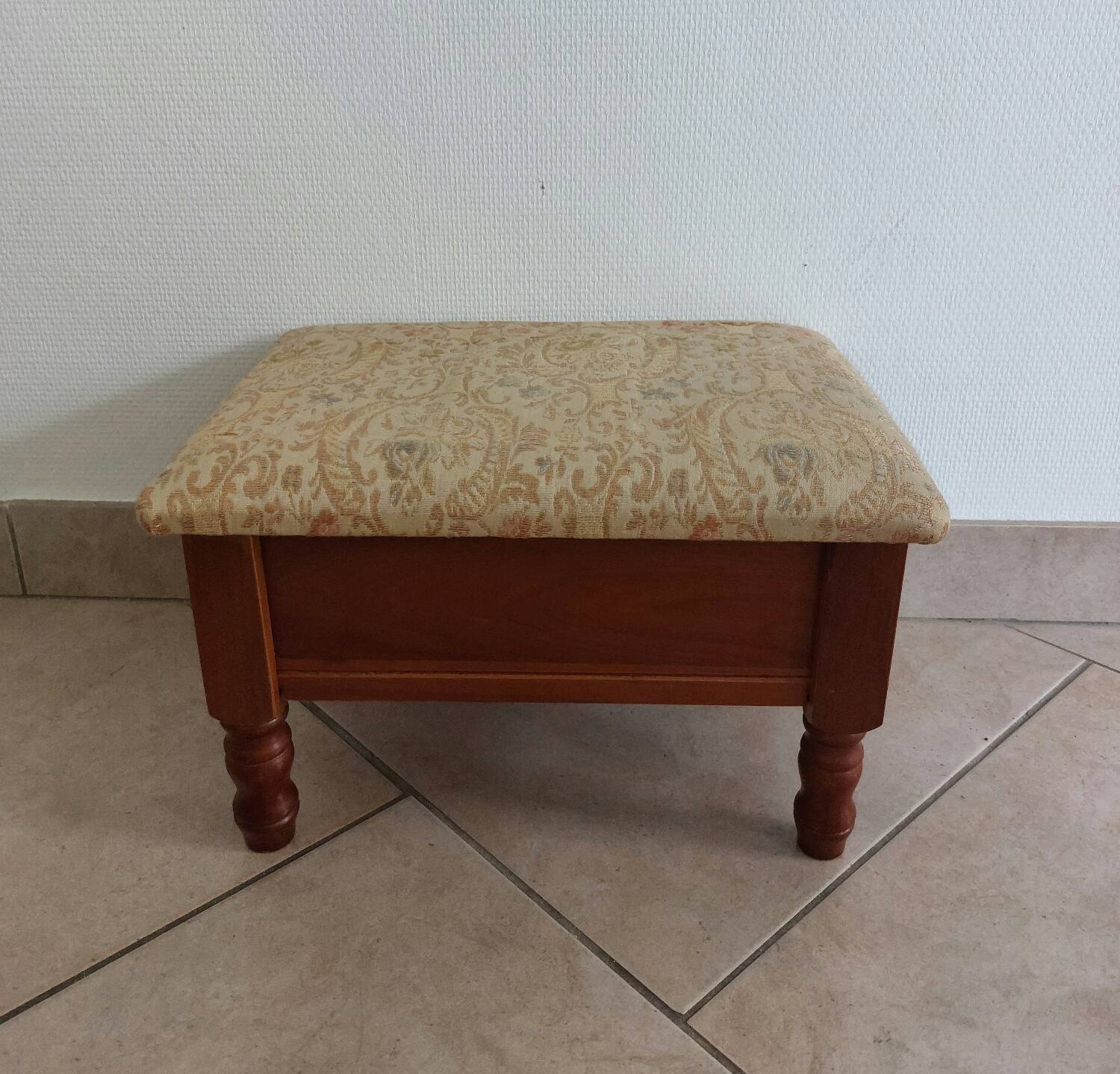 Vintage wooden footrest