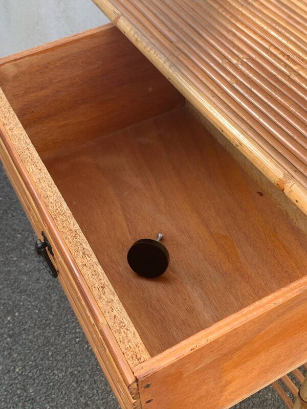 Table de chevet vintage en rotin et bambou