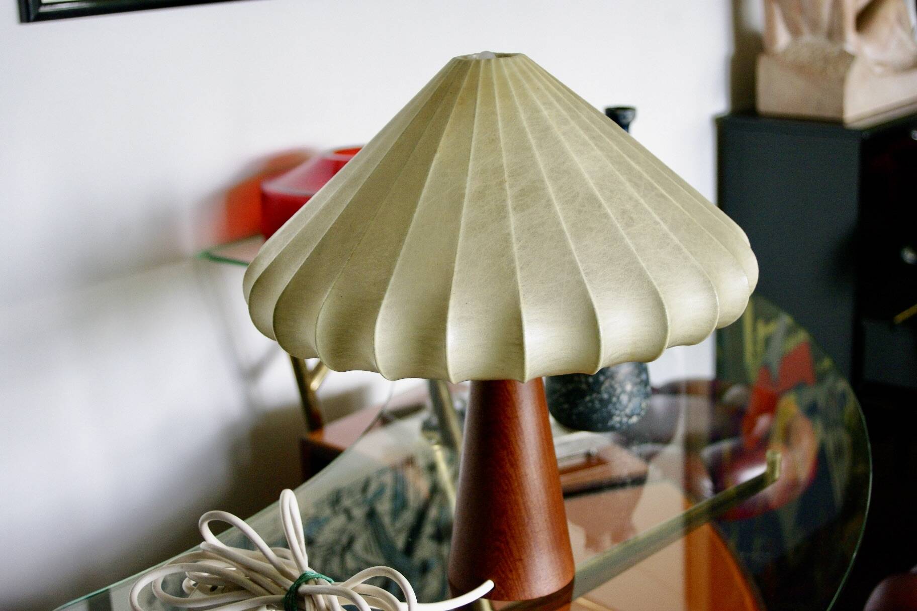 Vintage cocoon mahogany table lamp attributed to achille castiglioni 1960