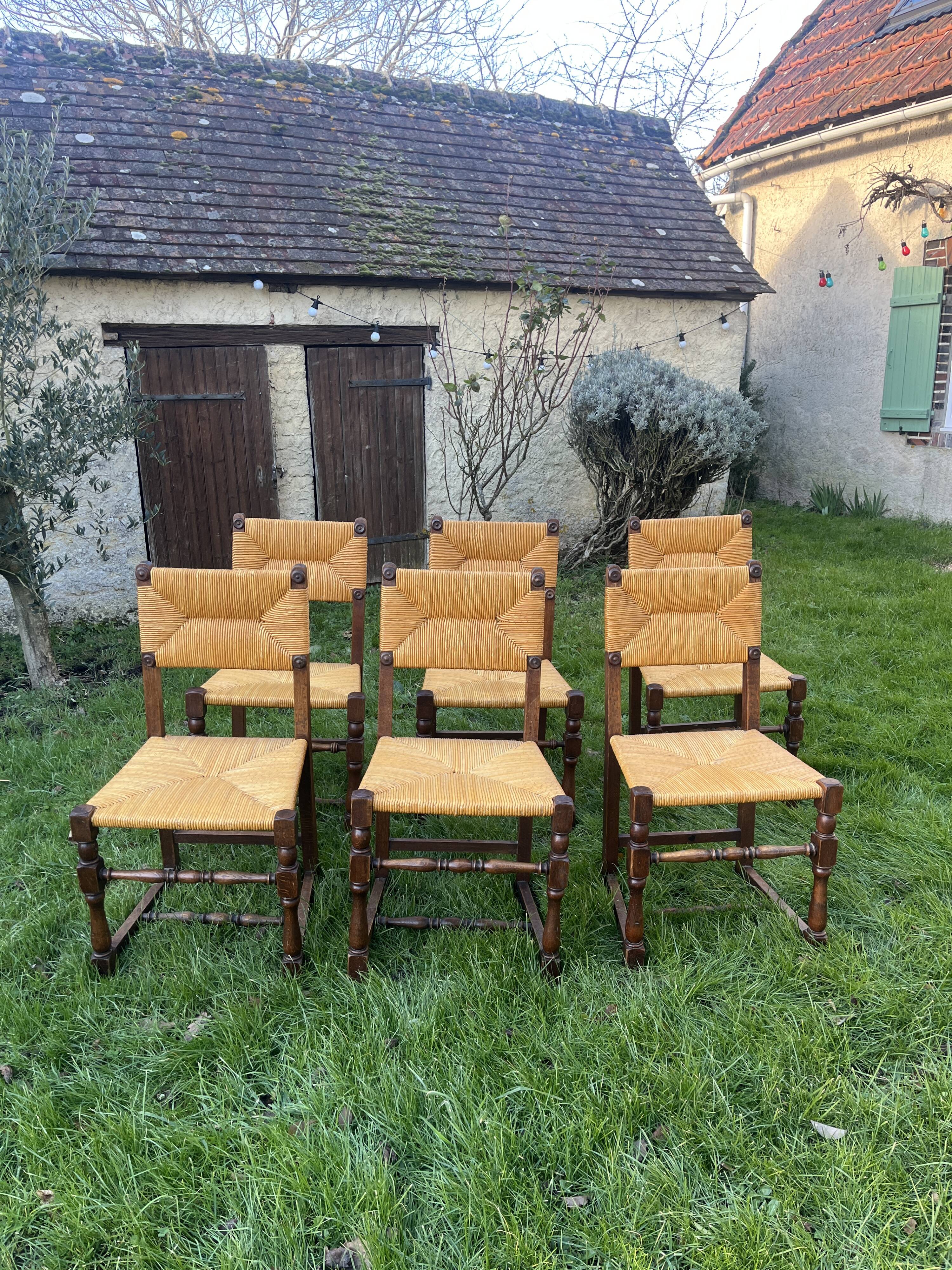 Set of 6 wooden and straw chairs