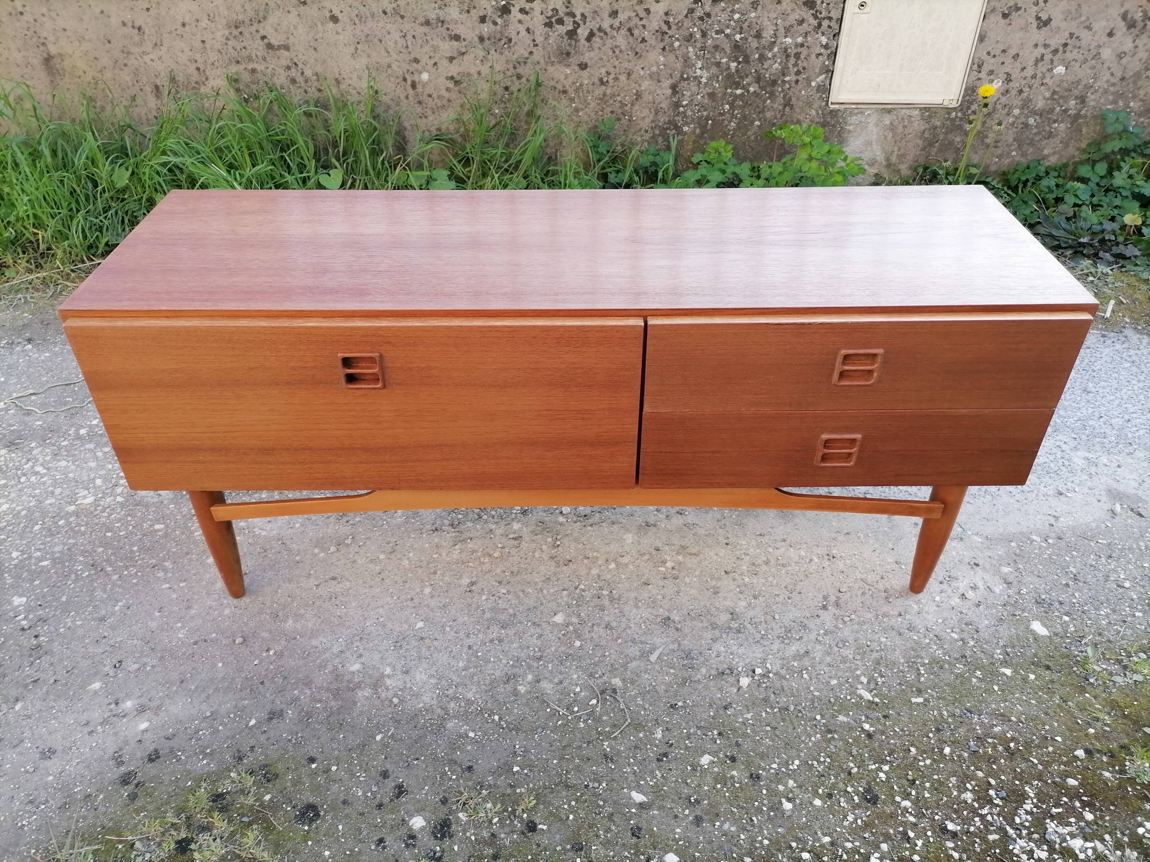 Meuble bas vintage