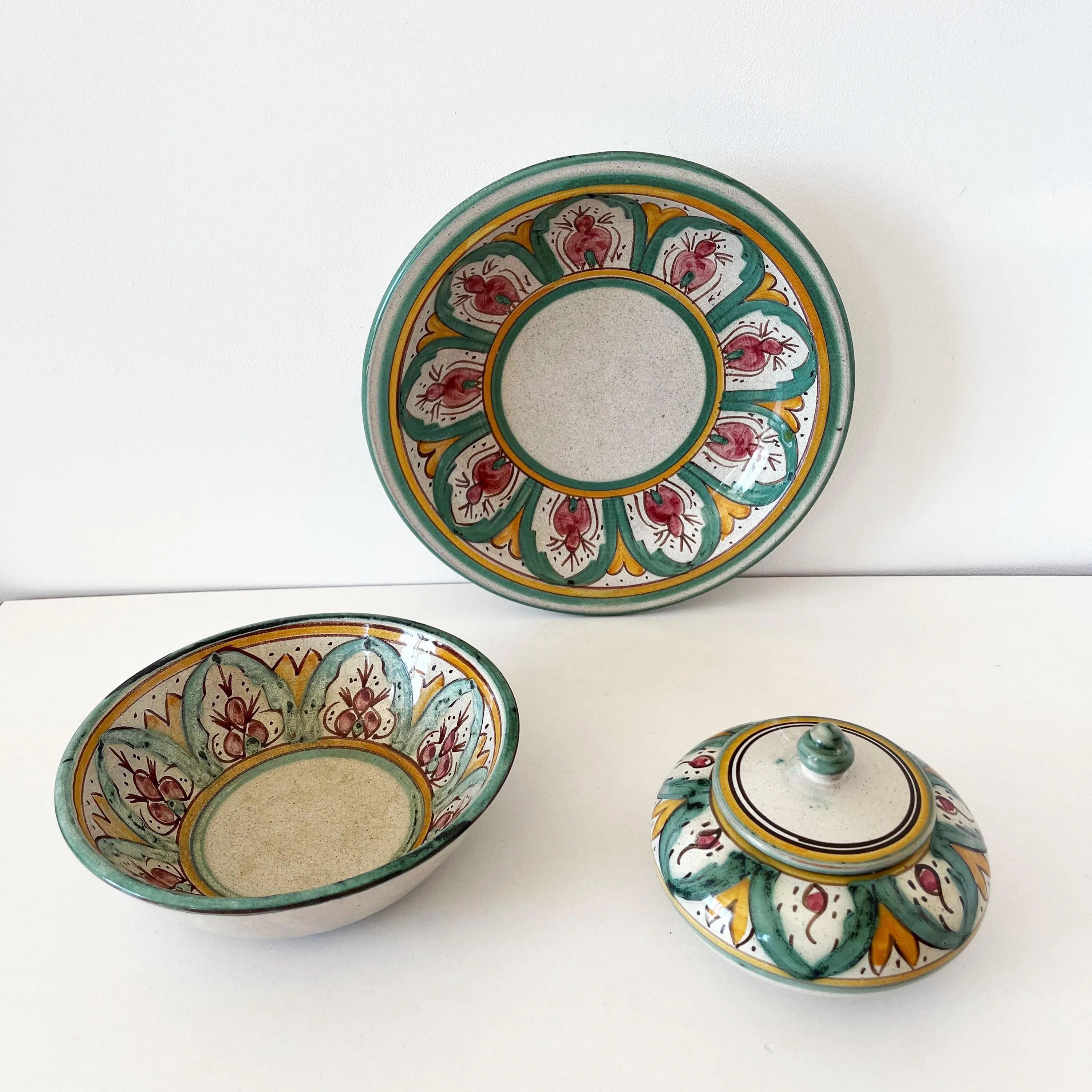 Vintage decorative ceramic dish set