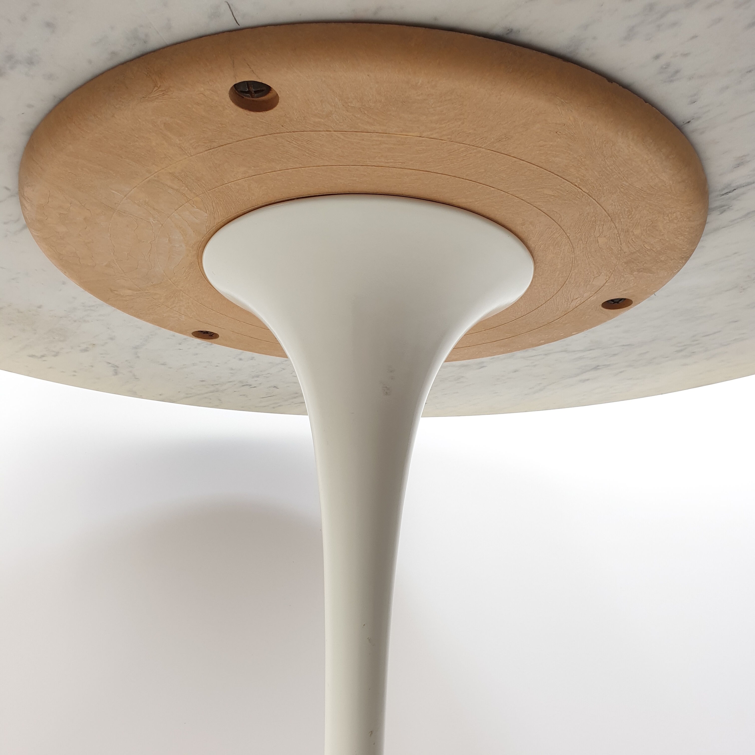 Table à manger par Eero Saarinen pour Knoll International 70
