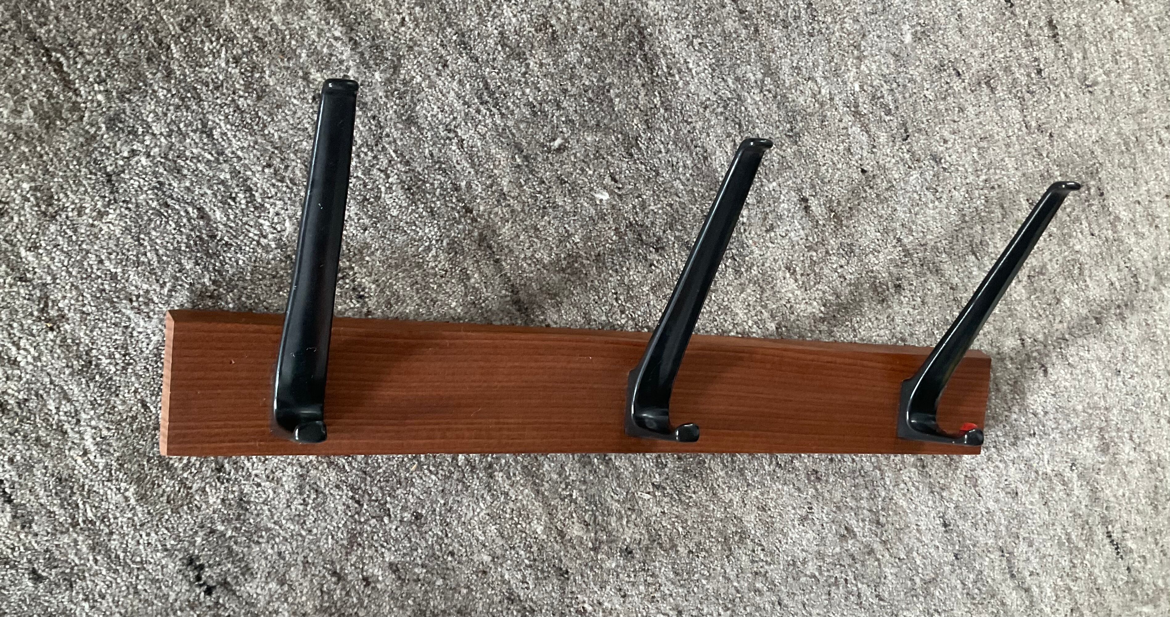Porte manteau scandinave en teck et métal années 50-60