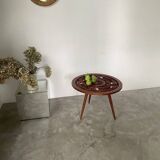 Table basse années 60 tripode bois ciselé