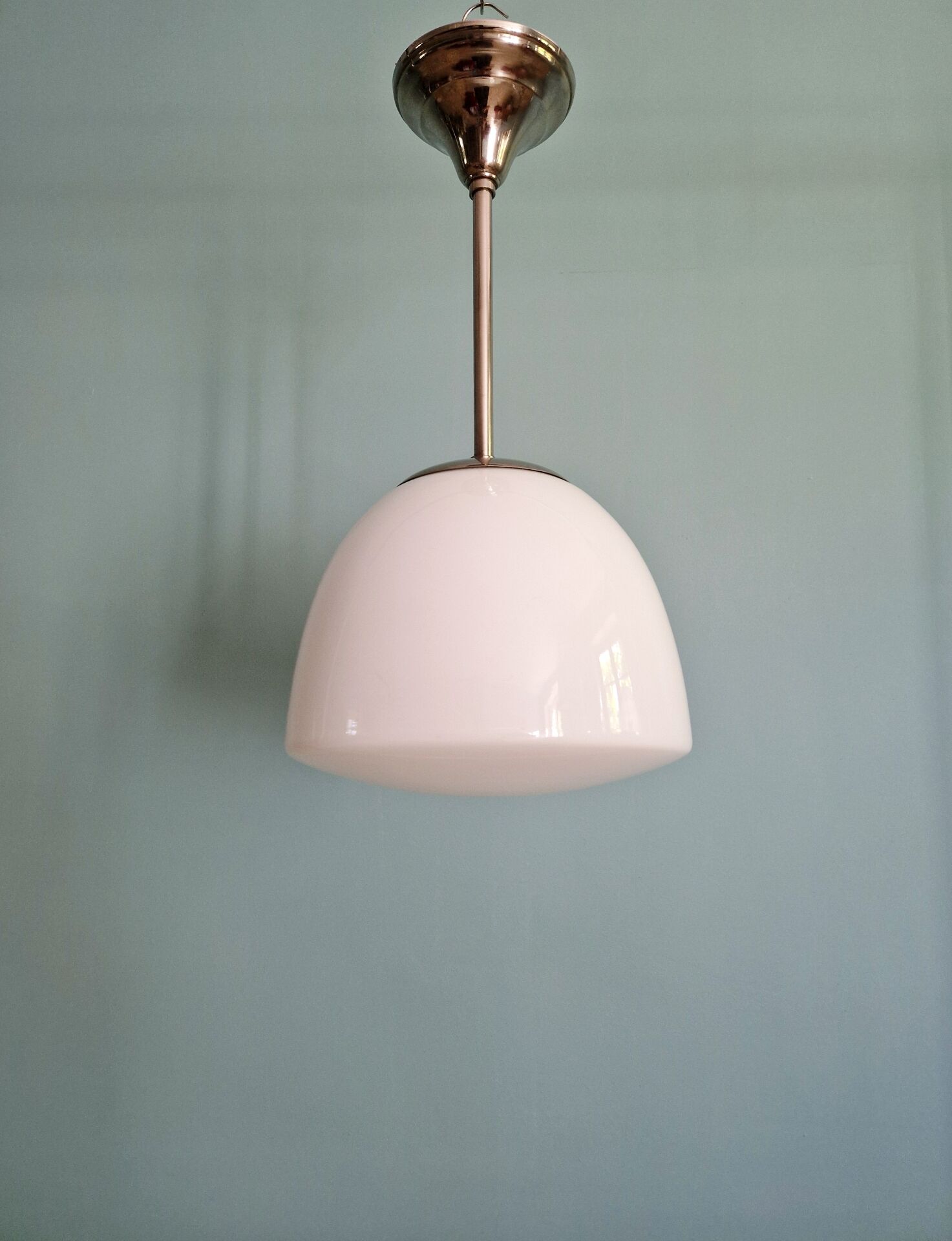 Bauhaus suspension in chrome metal and white opaline, 1930