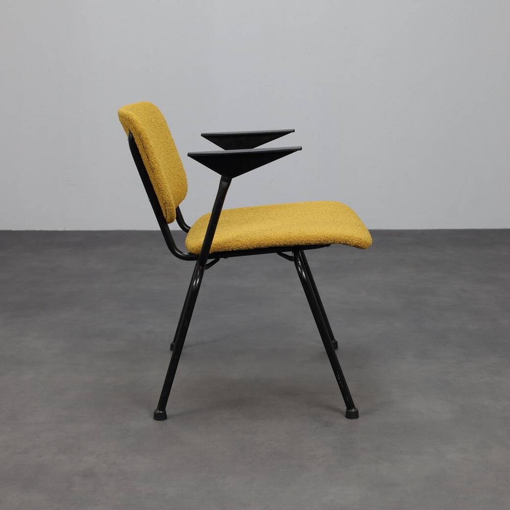 Armchair by Ahrend de Cirkel, 1969 – Reupholstered in Bouclé
