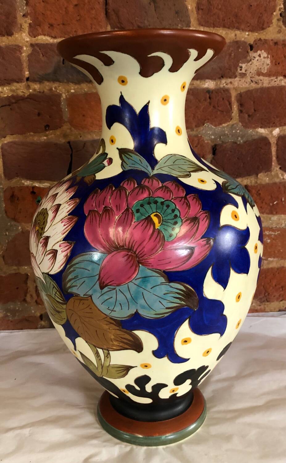 Gigantic Gouda vase