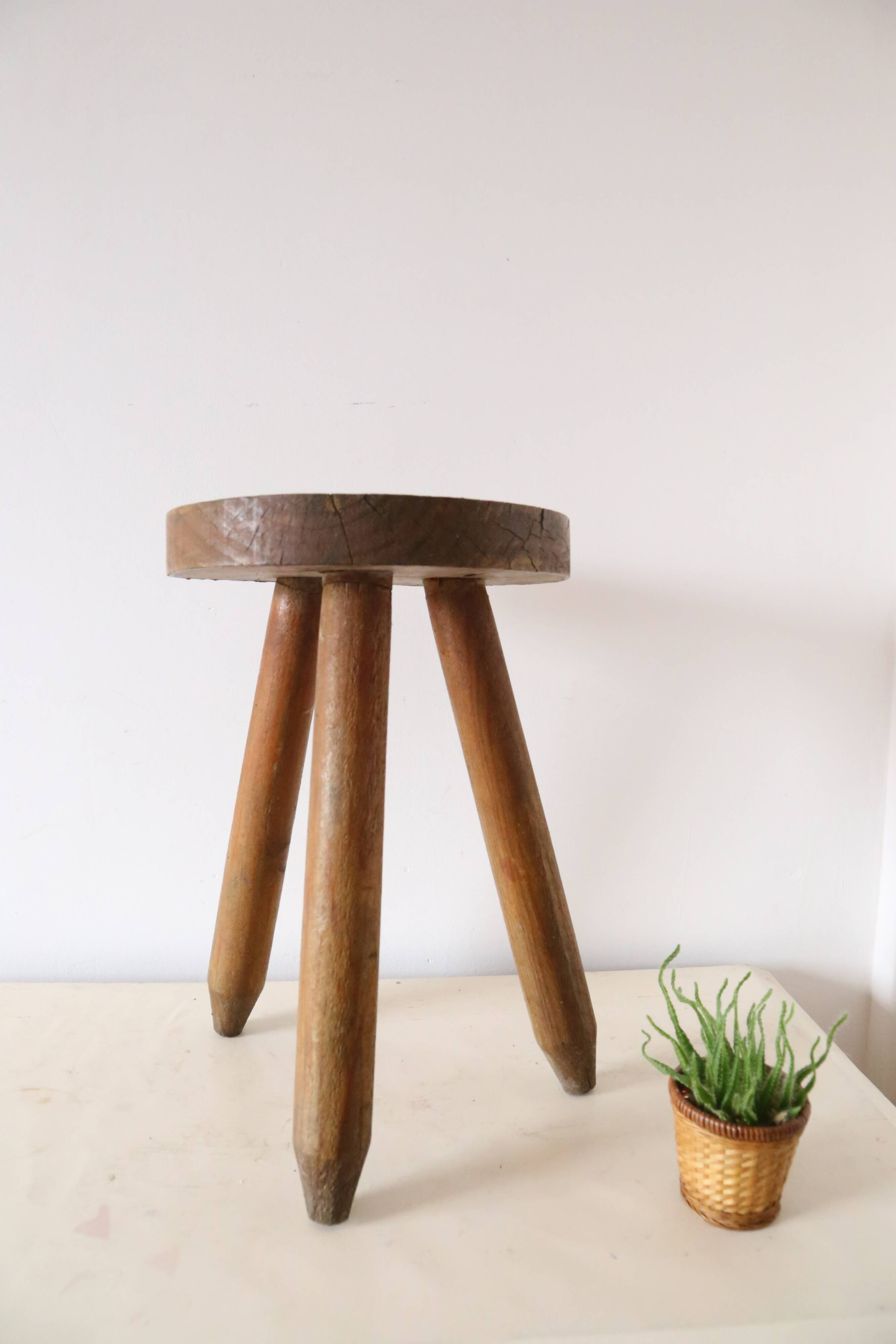 Farm tripod stool, rustic, vintage