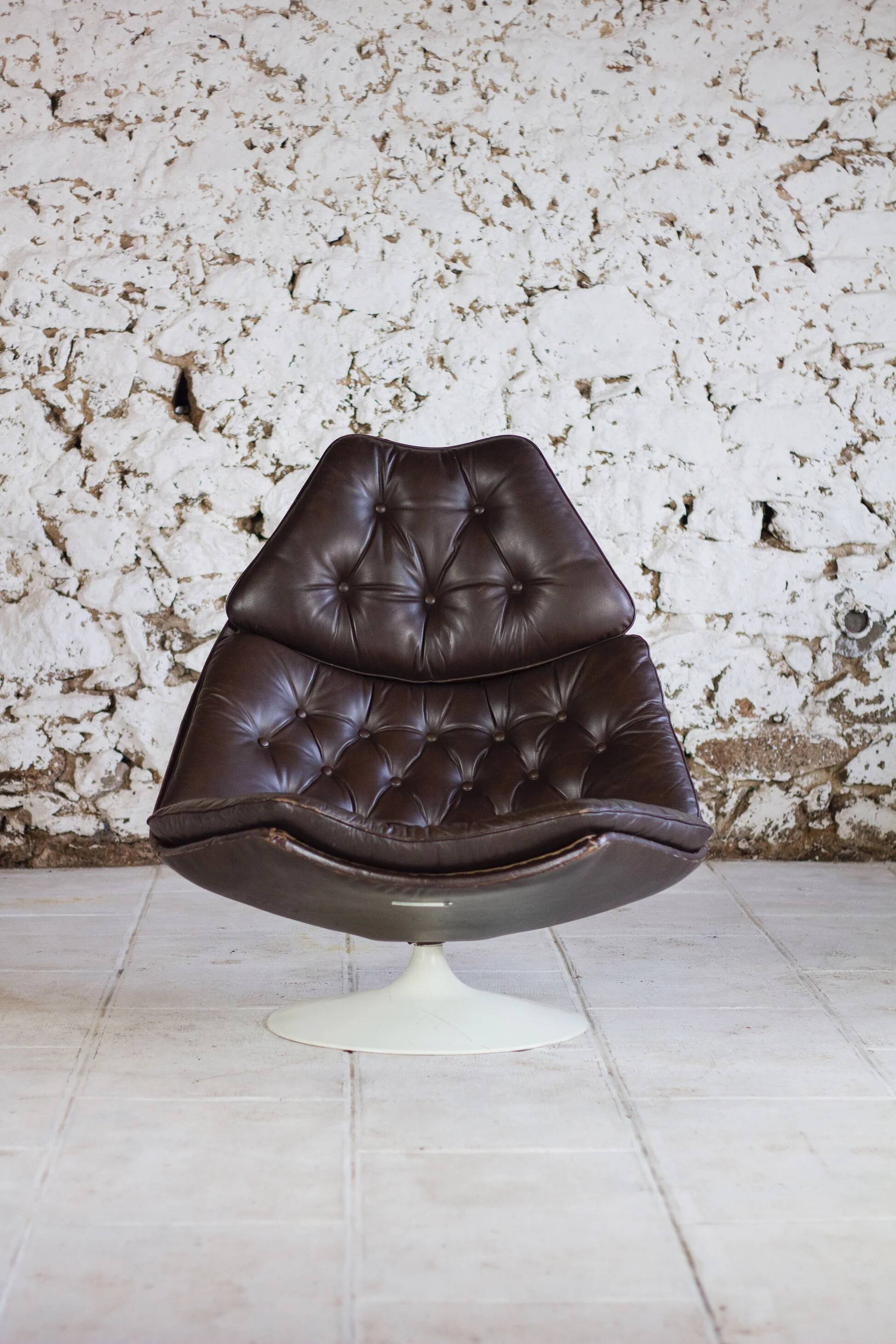 F588 armchair in leather by Geoffrey Harcourt for Artifort, 1960