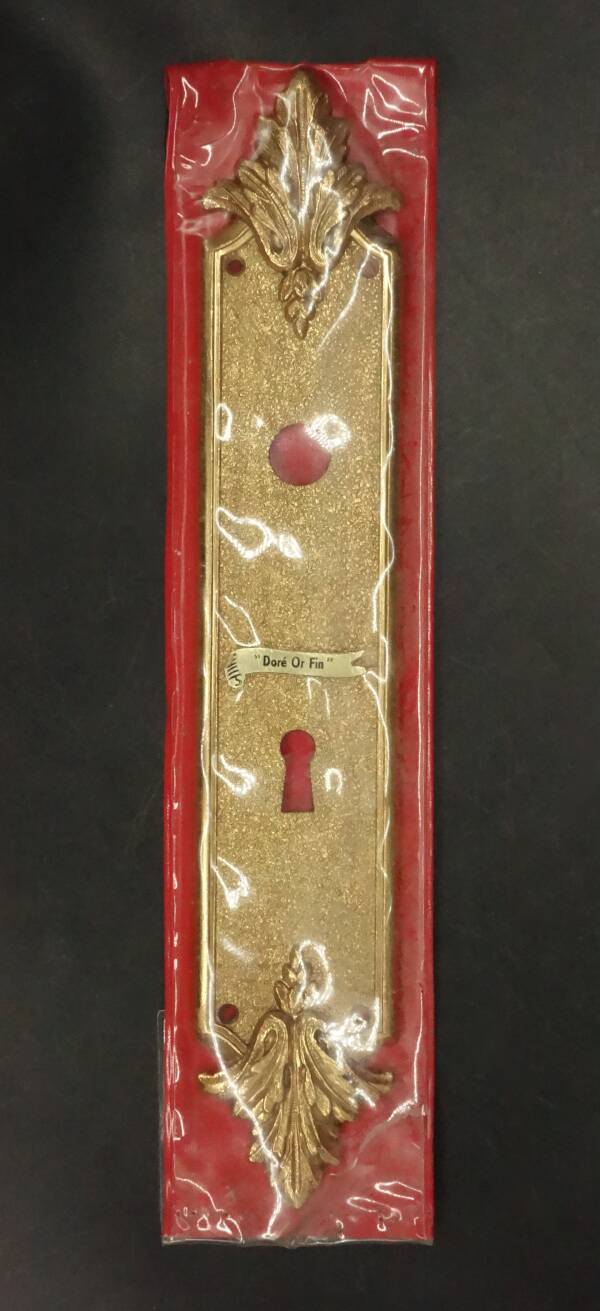 Louis XVI style clean plate