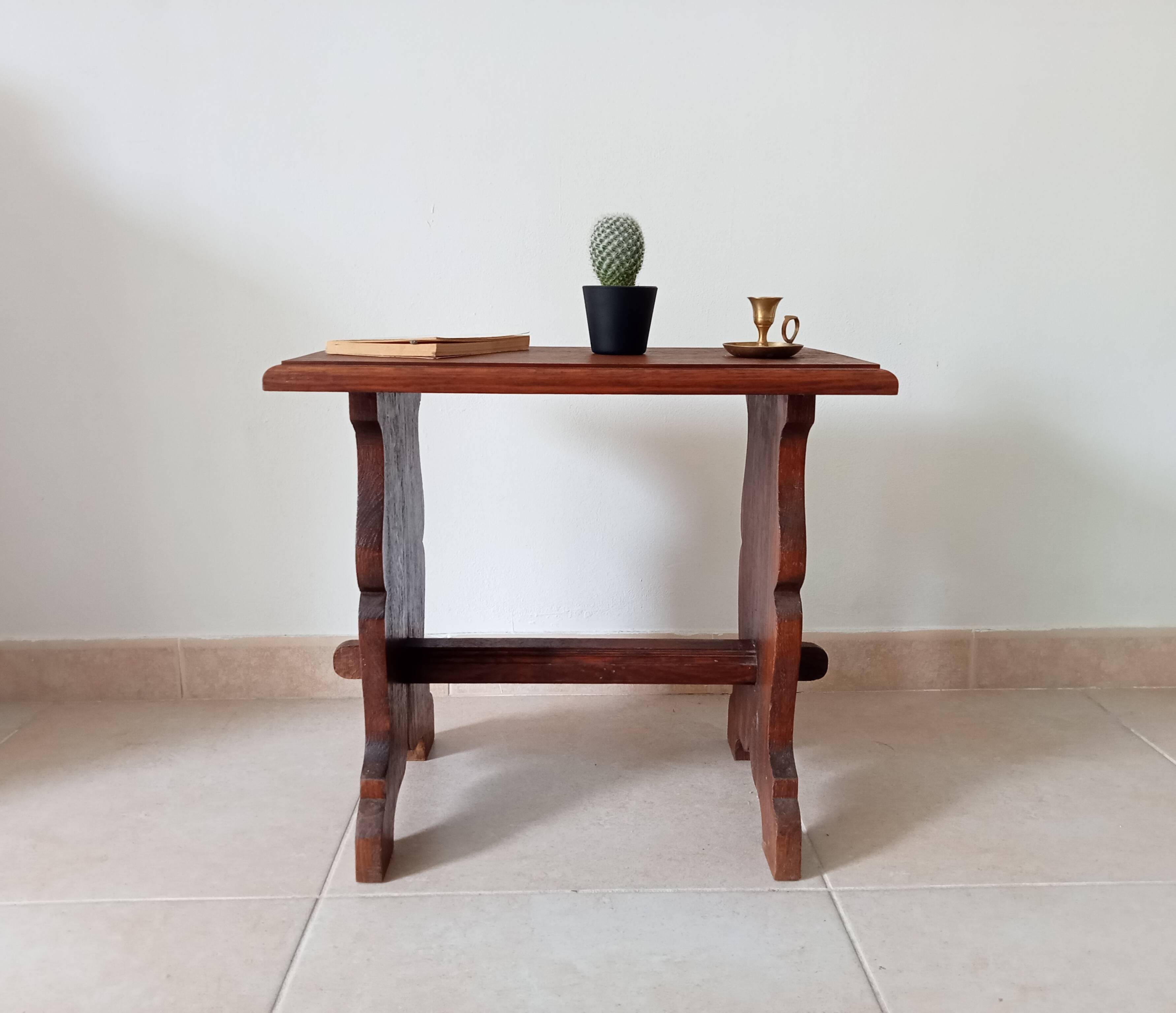 Vintage side table in solid oak, brutalist/rustic.