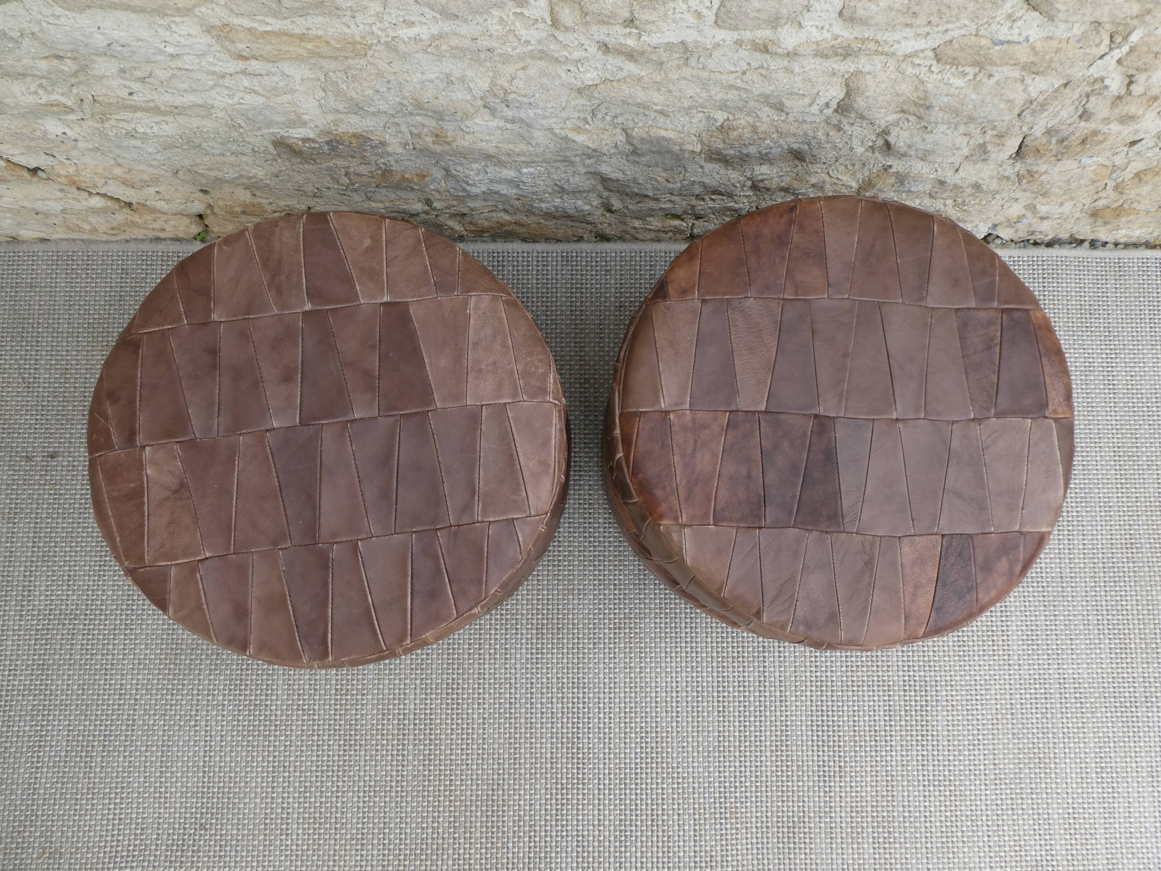 Pair of chest poufs in leather patchwork