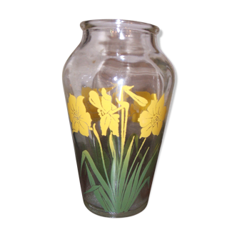 Daffodil pattern vase