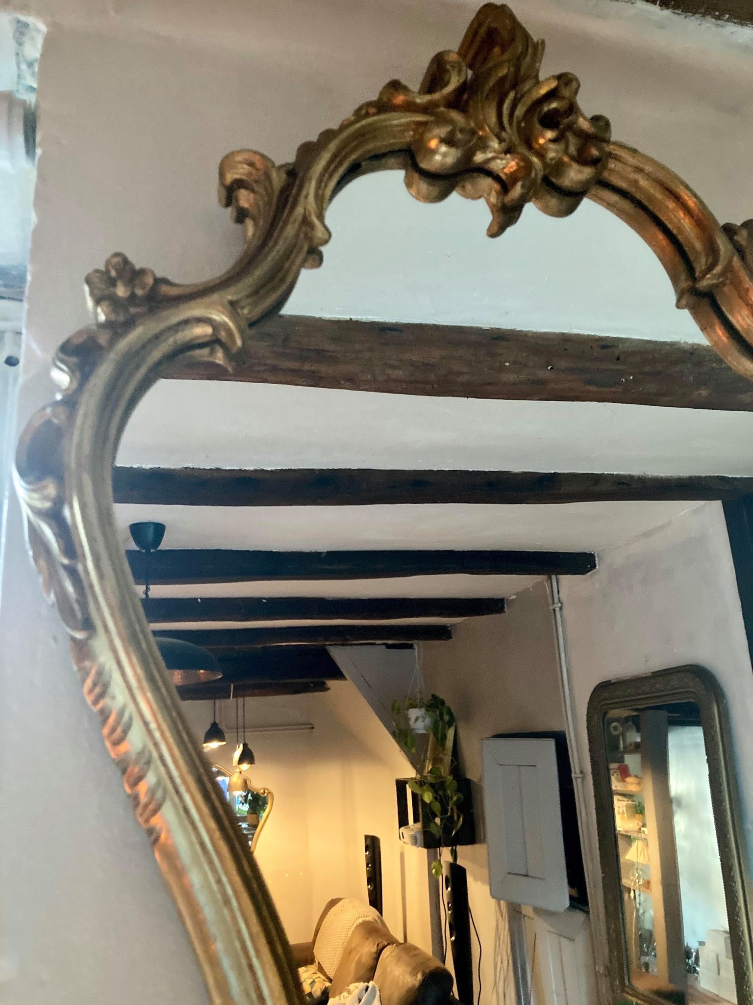 Baroque-style golden mirror 43x70cm