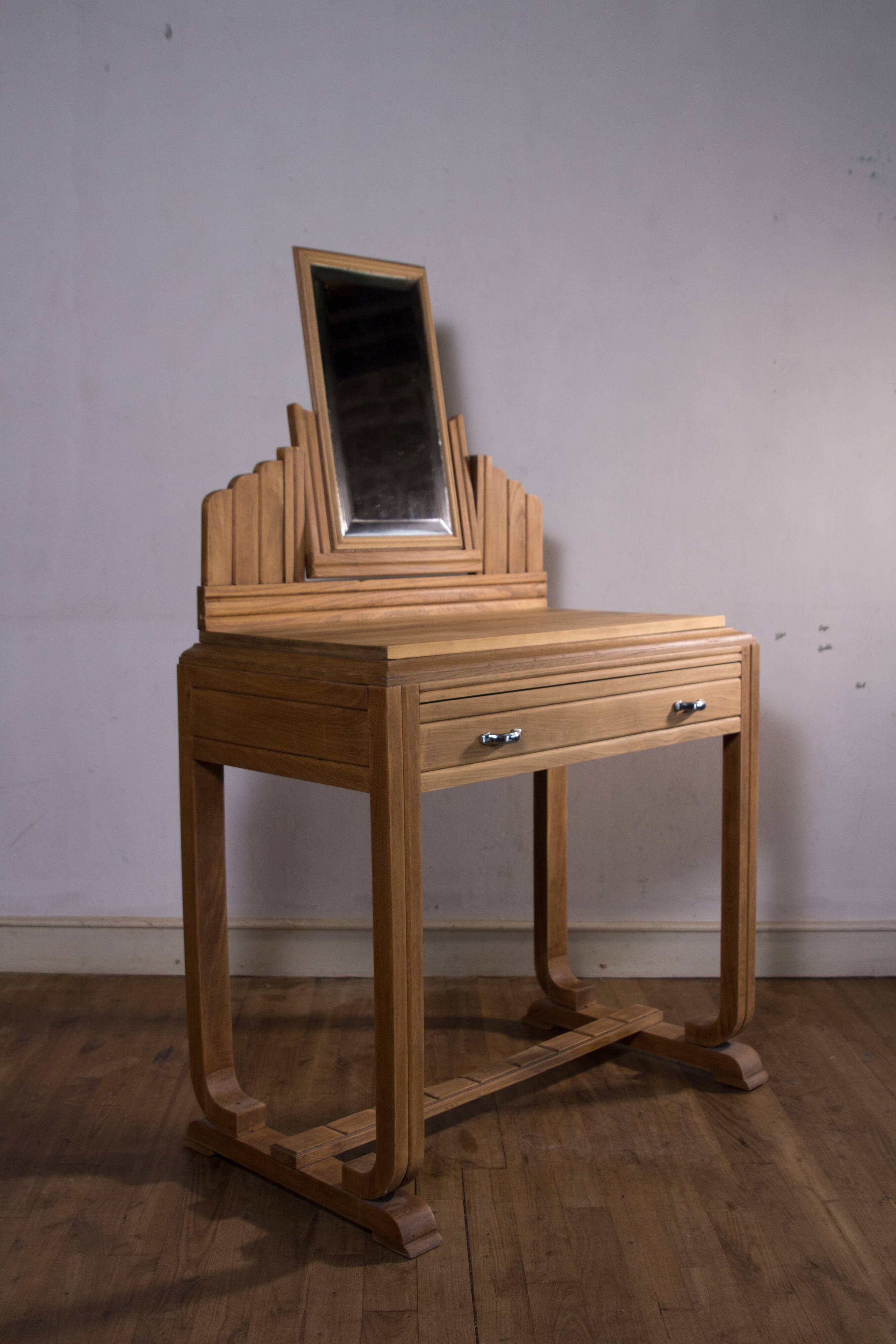 Art Deco dressing table