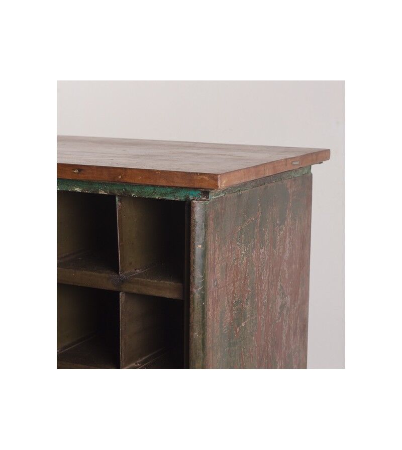 Meuble de postier