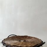 Plateau / corbeille en métal et rotin