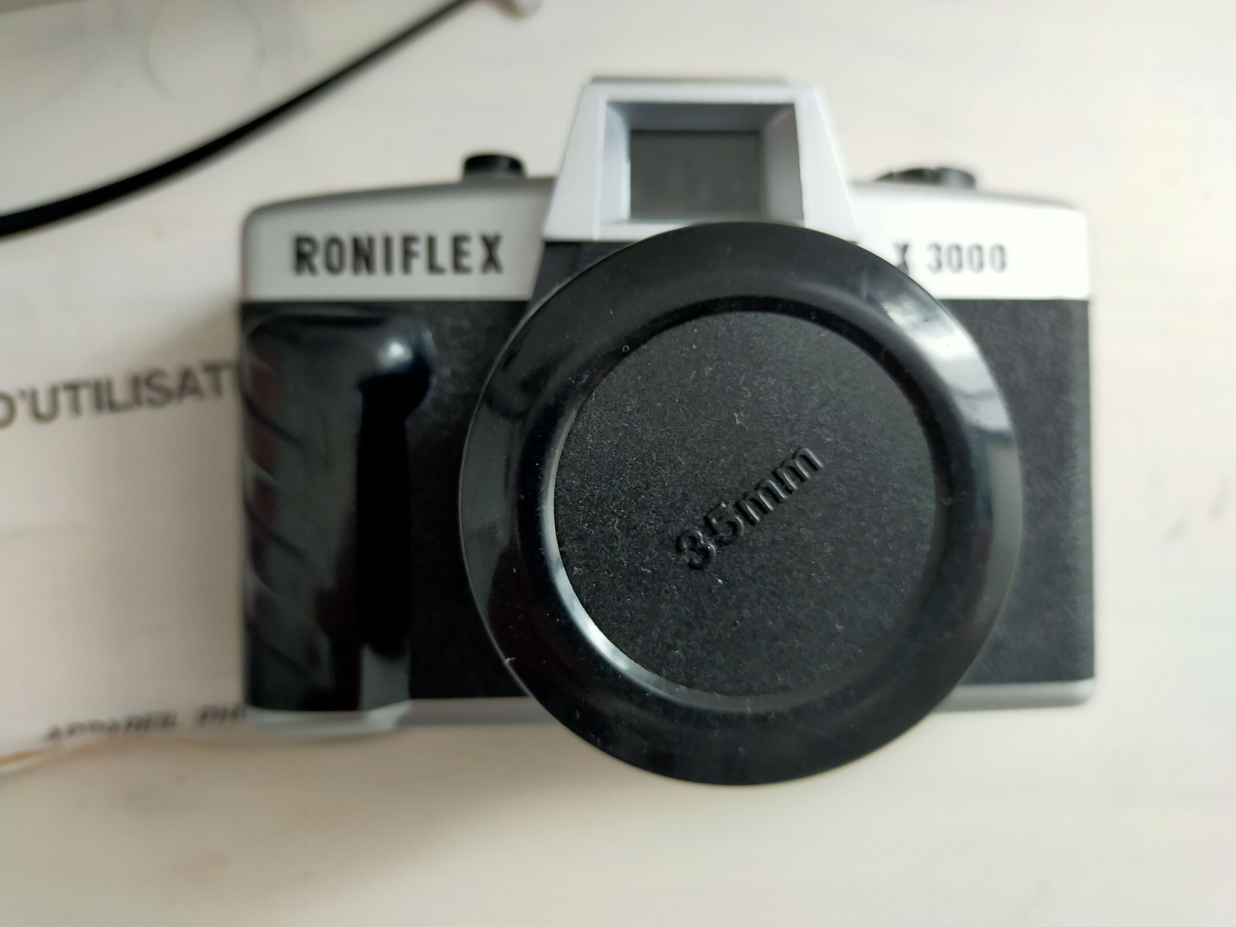 Appareil photo argentique Roniflex X3000 avec notice et boîte