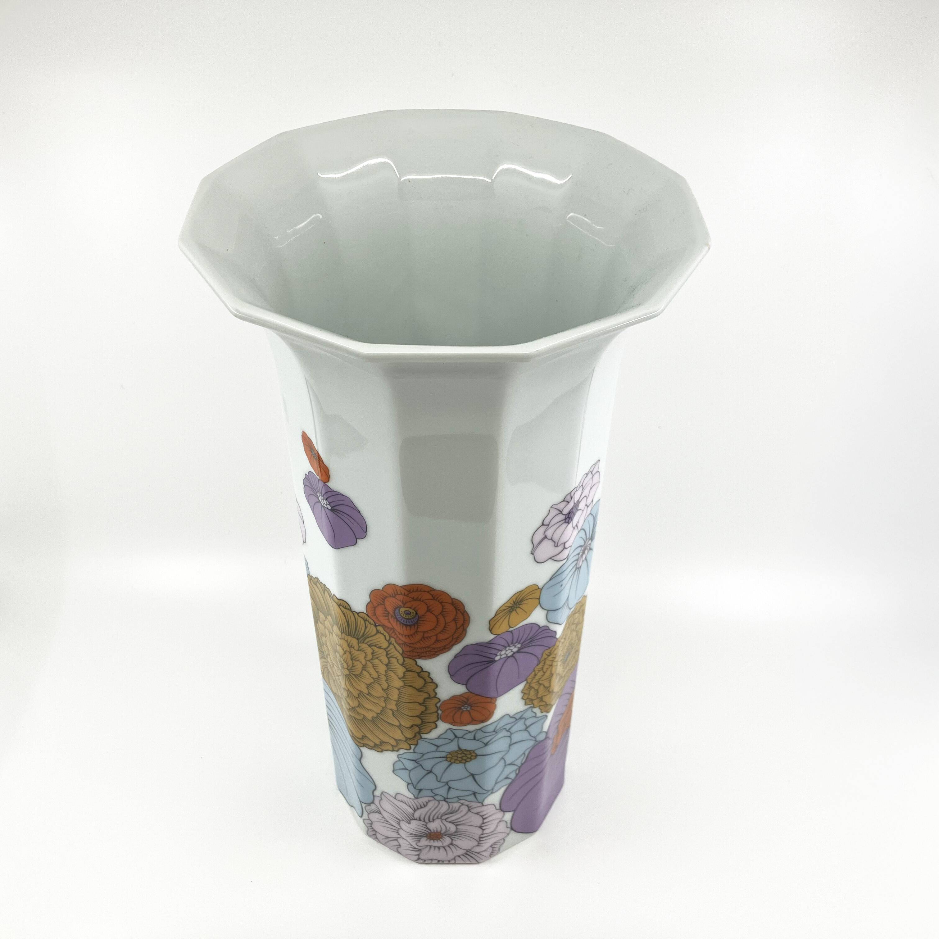 Large porcelain vase • Rosenthal • Tapio Wirkkala • Germany 1979